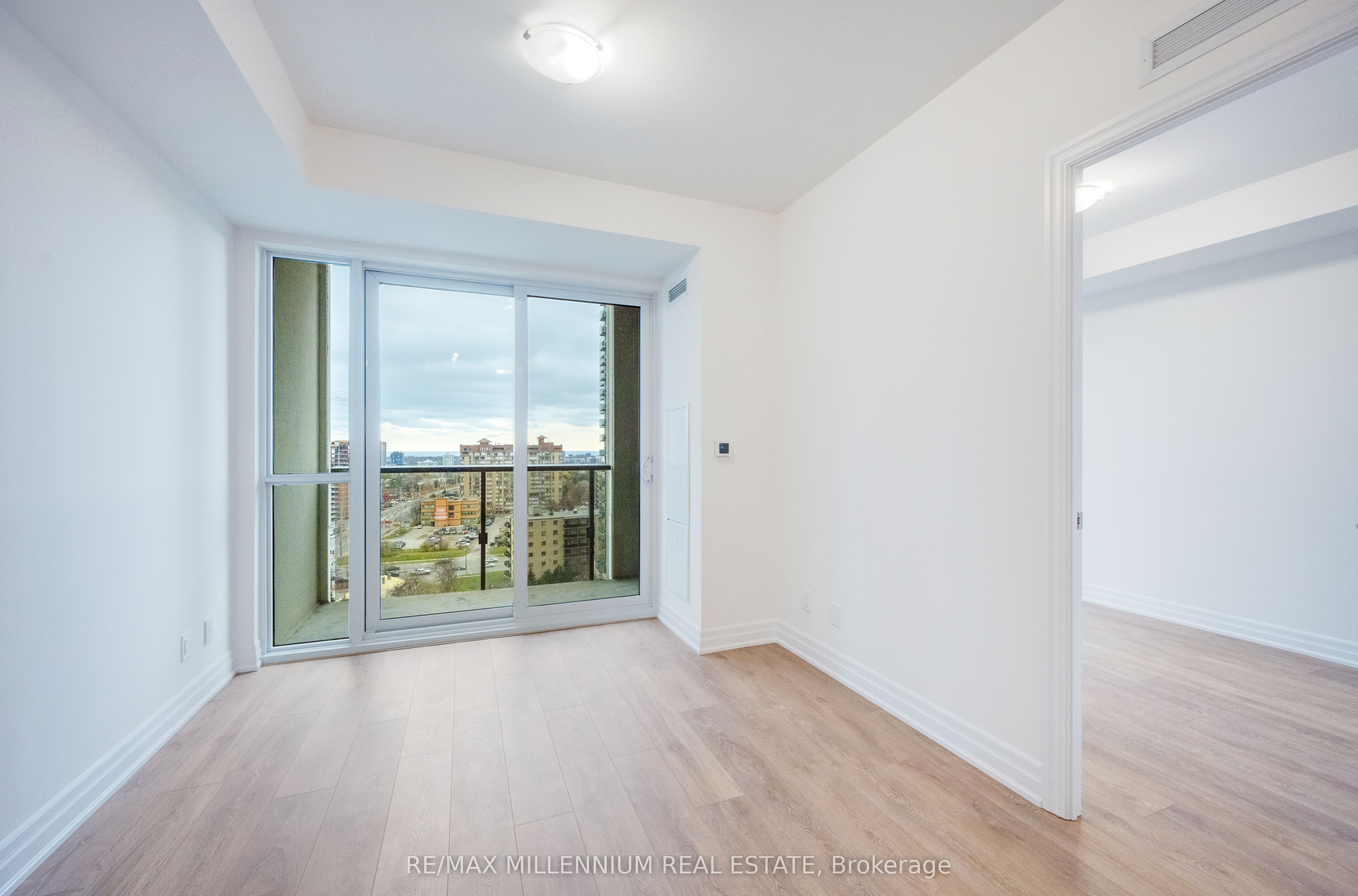 30 Elm Drive, #1106