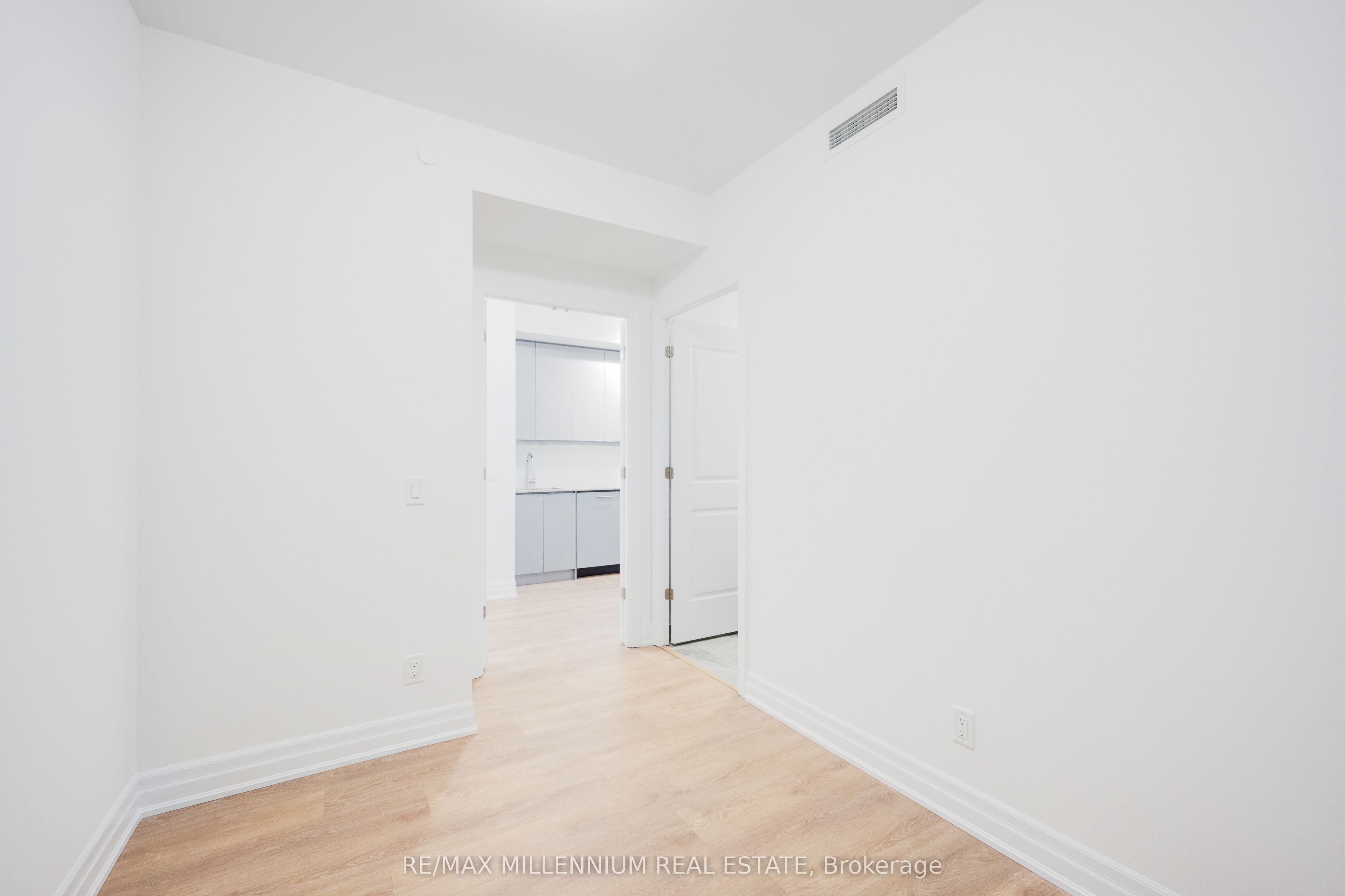 30 Elm Drive, #1106