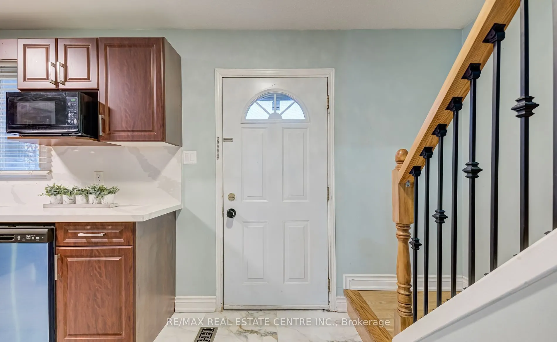 45 Hansen Road N, #47