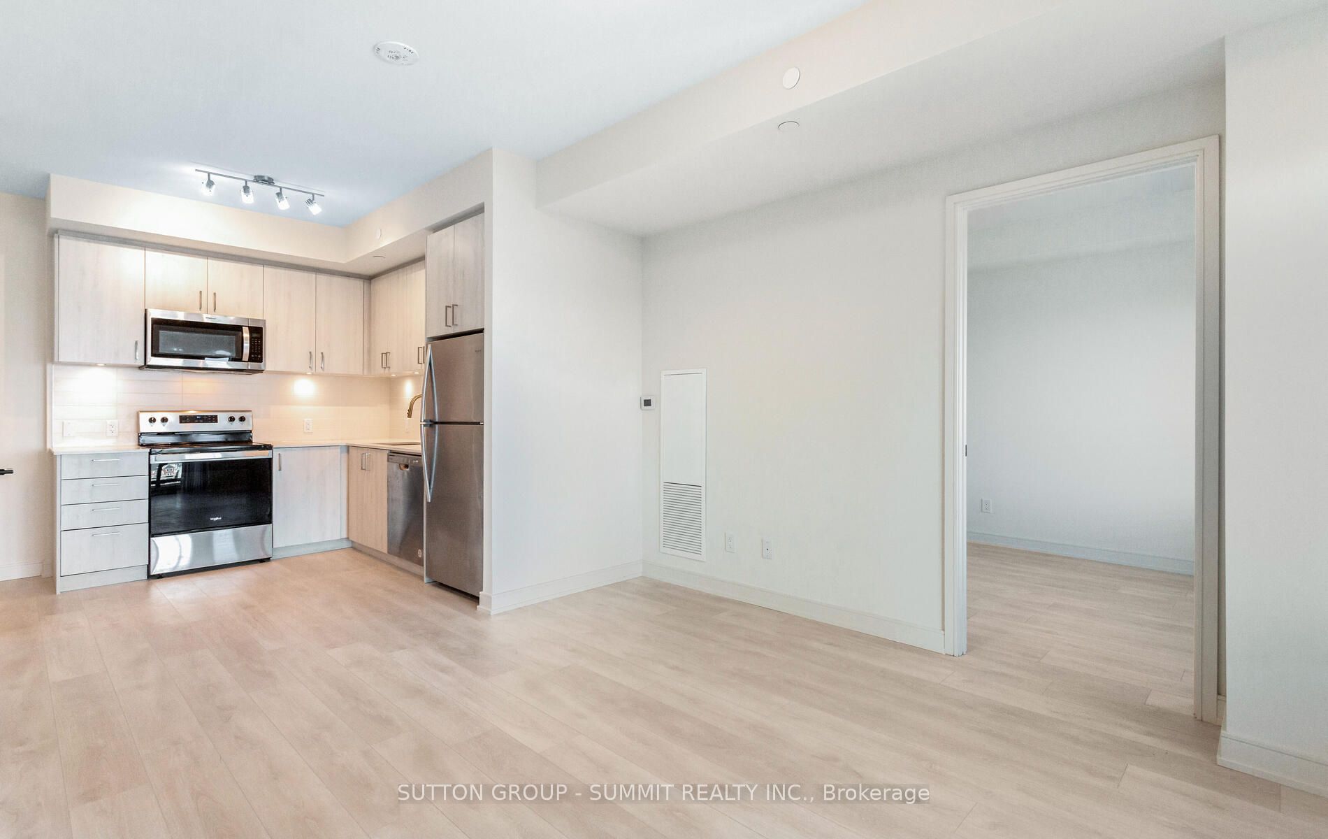 8010 Derry Road, #1101