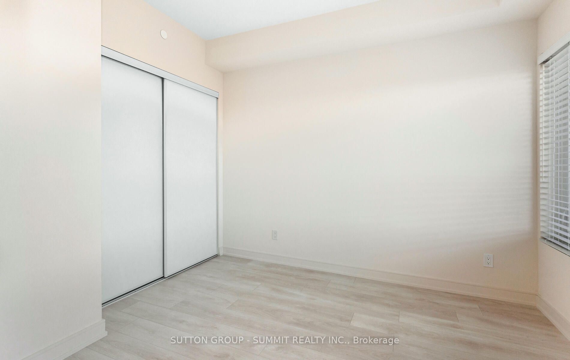 8010 Derry Road, #1101