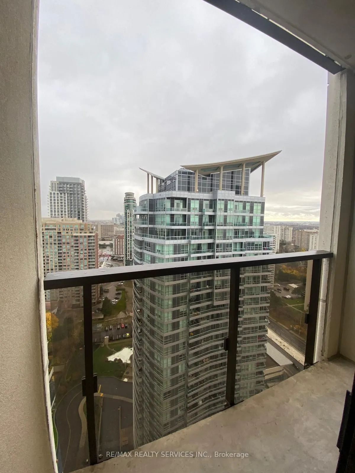 30 Elm Drive, #2401