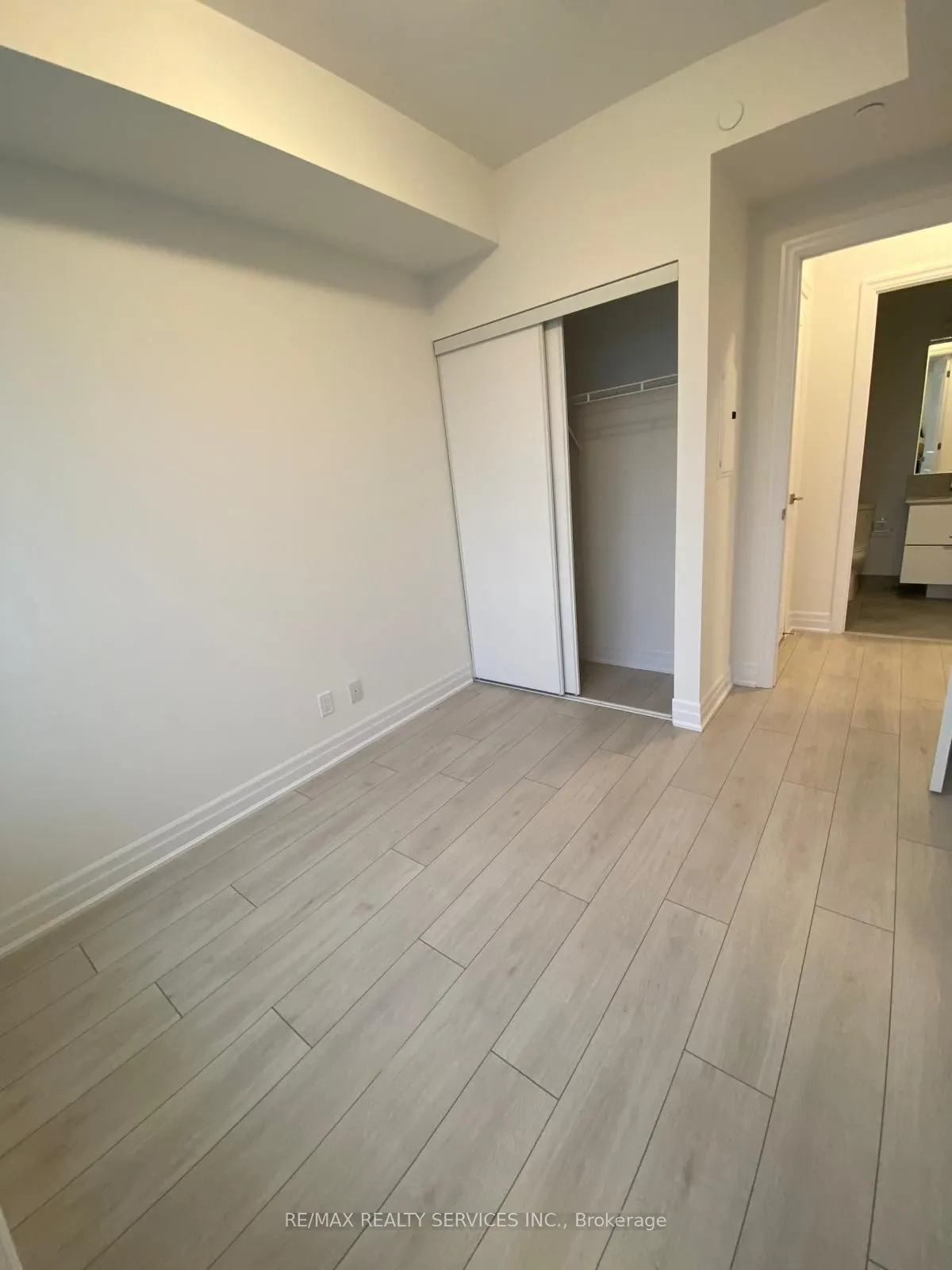 30 Elm Drive, #2401