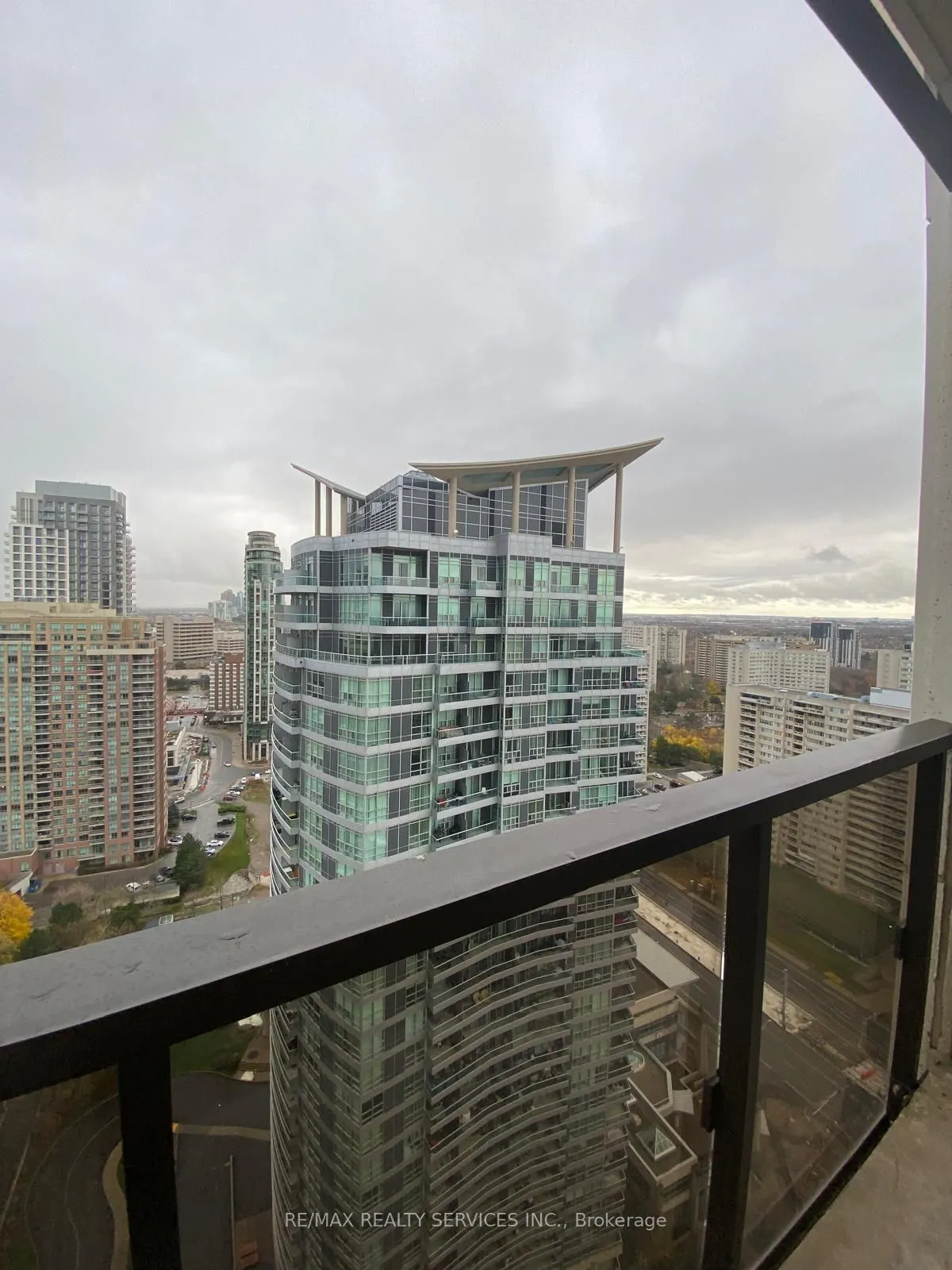 30 Elm Drive, #2401