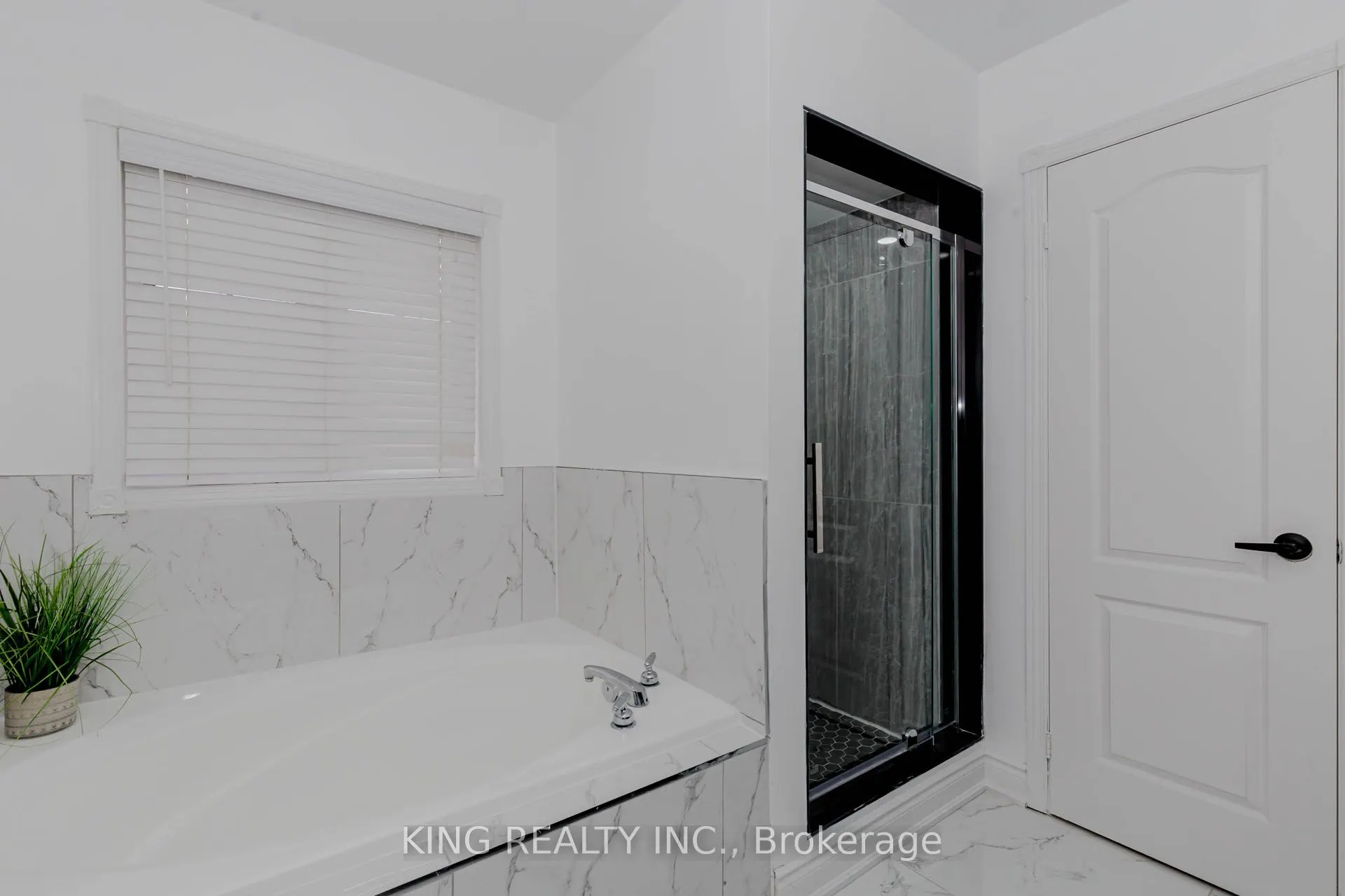 86 Heartleaf Crescent