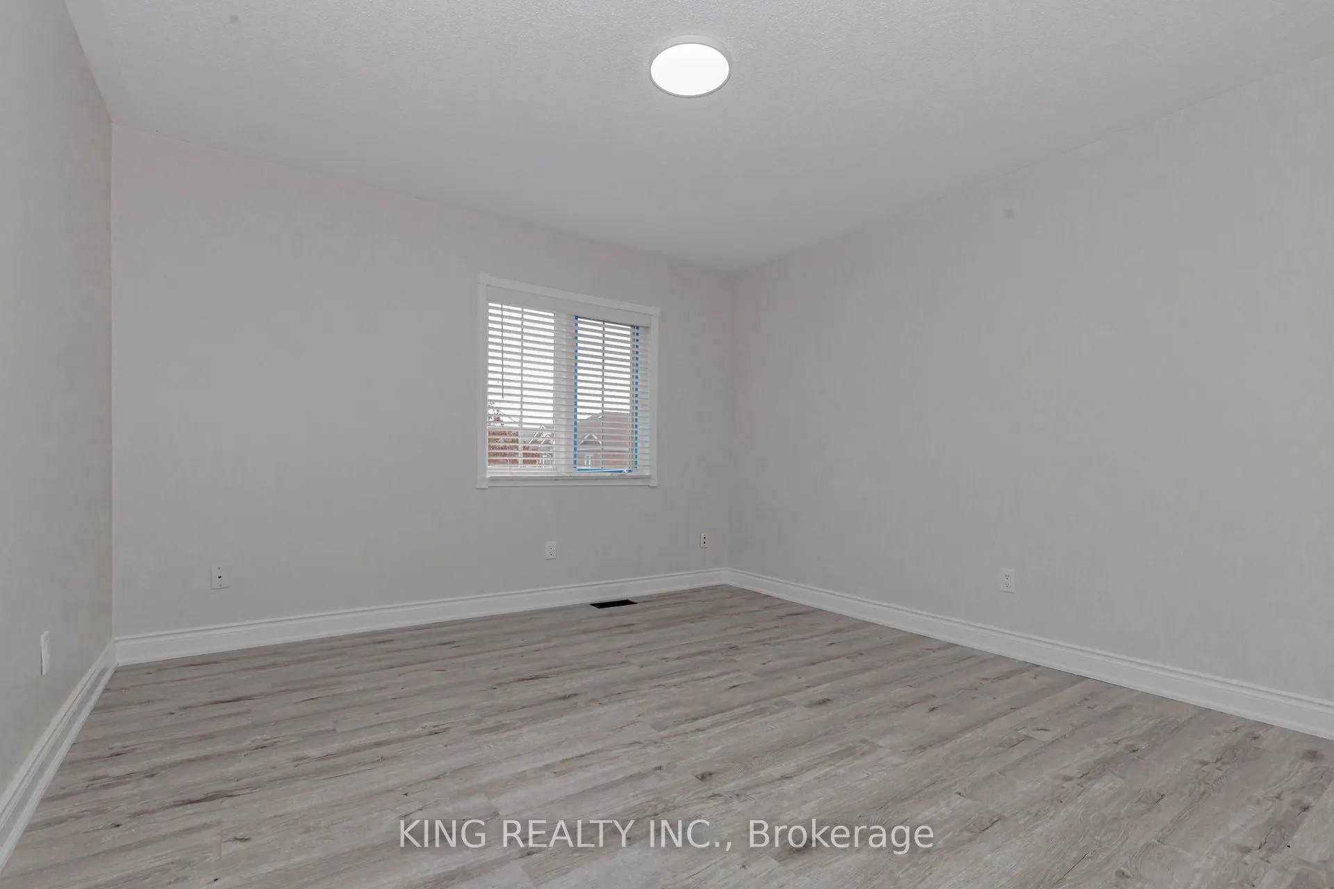 86 Heartleaf Crescent