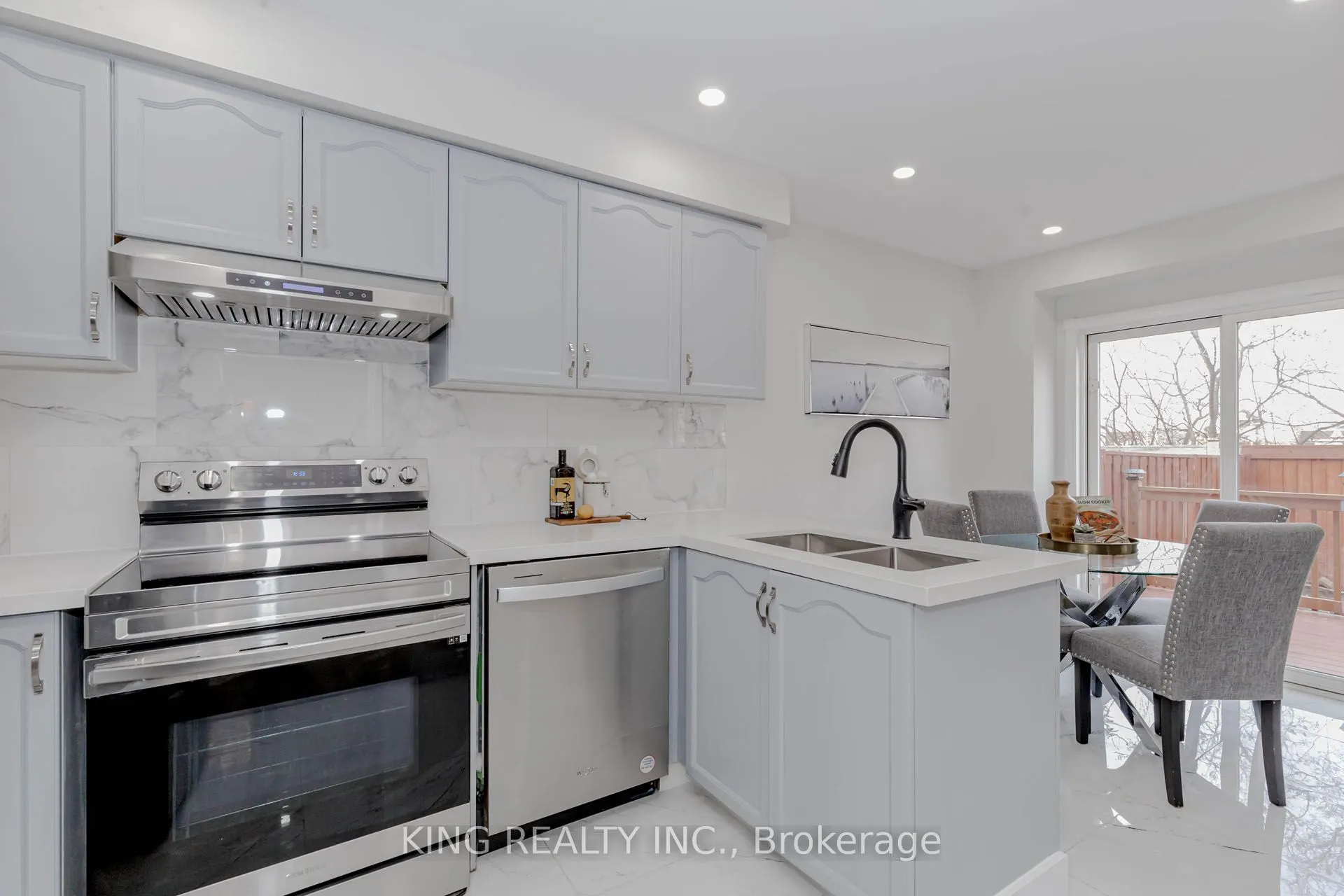 86 Heartleaf Crescent