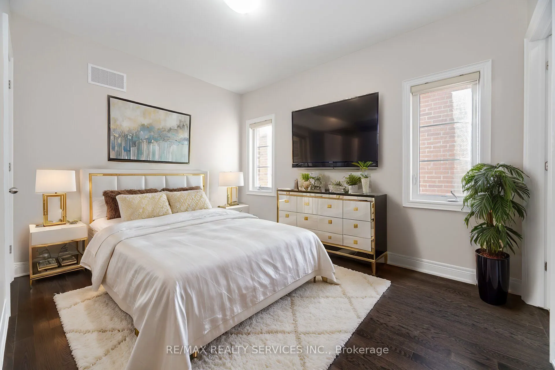 7 Malaspina Close