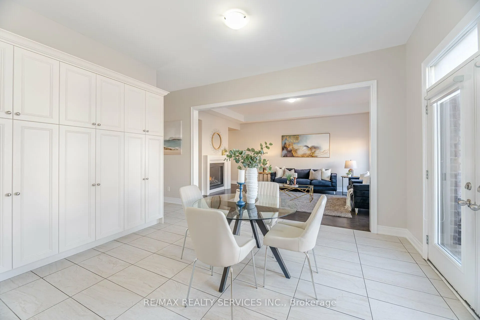 7 Malaspina Close