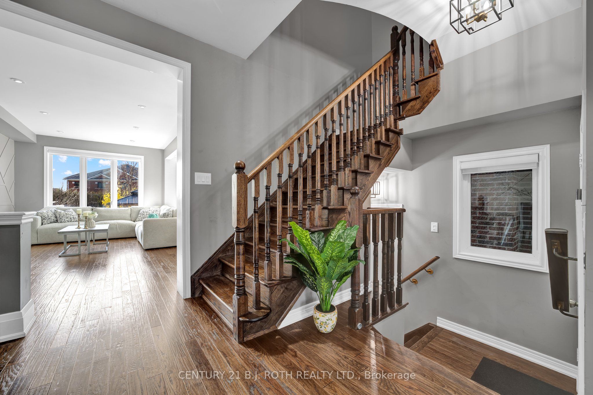 43 Diamond Leaf Lane