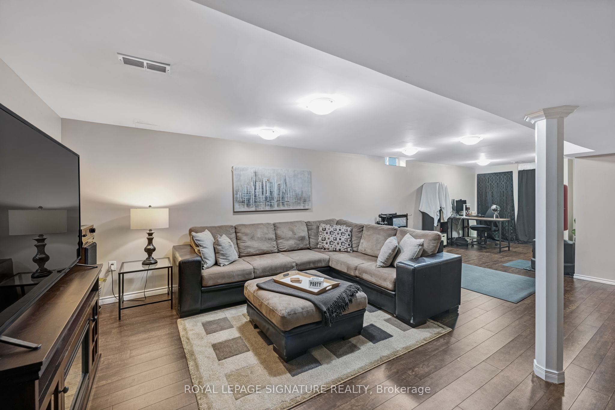 6282 Lavery Court