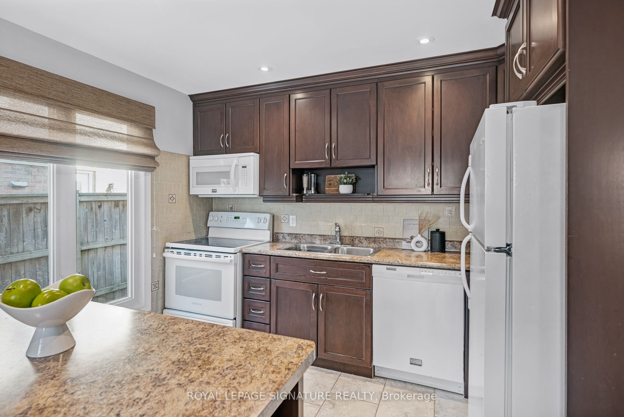 6282 Lavery Court