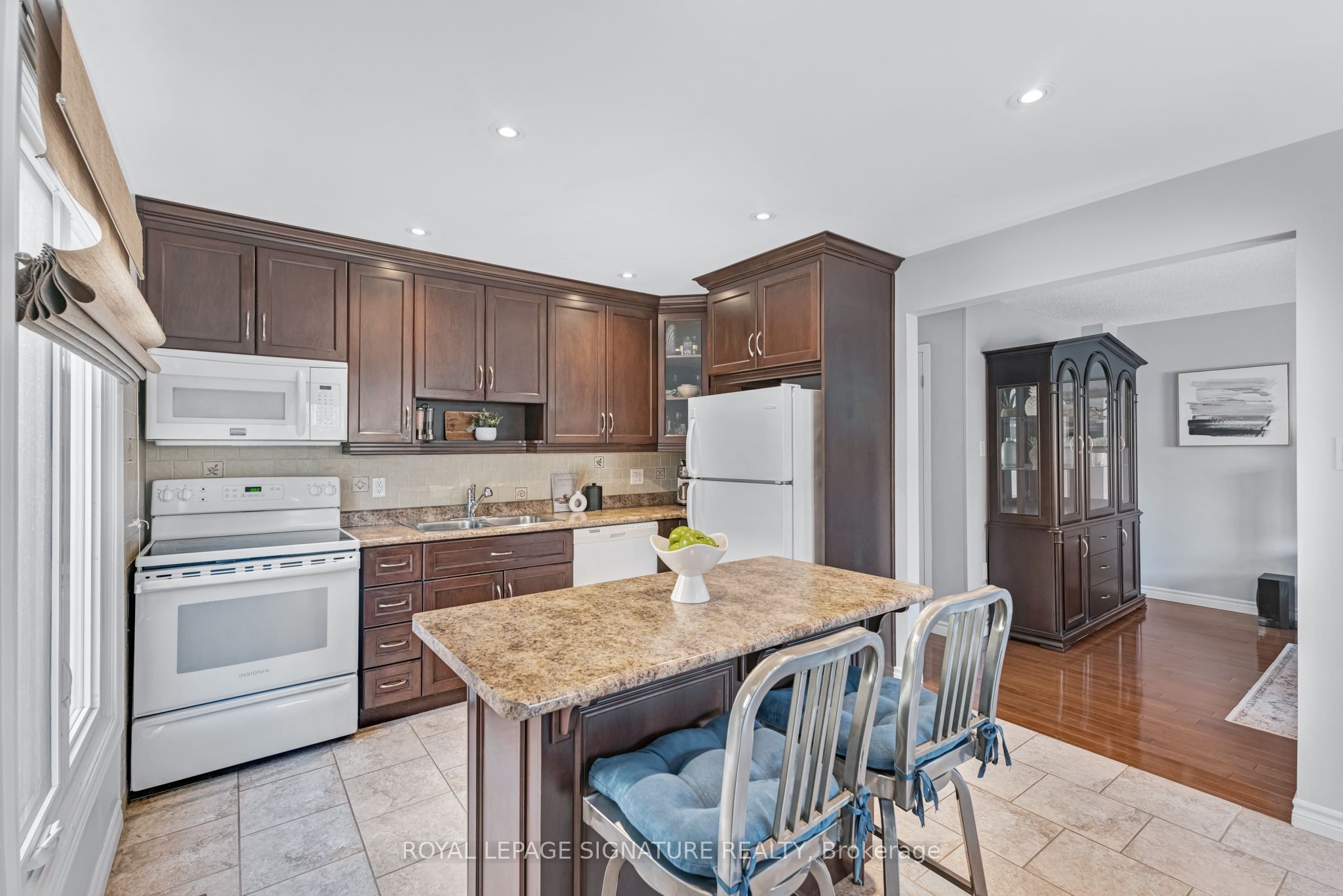 6282 Lavery Court