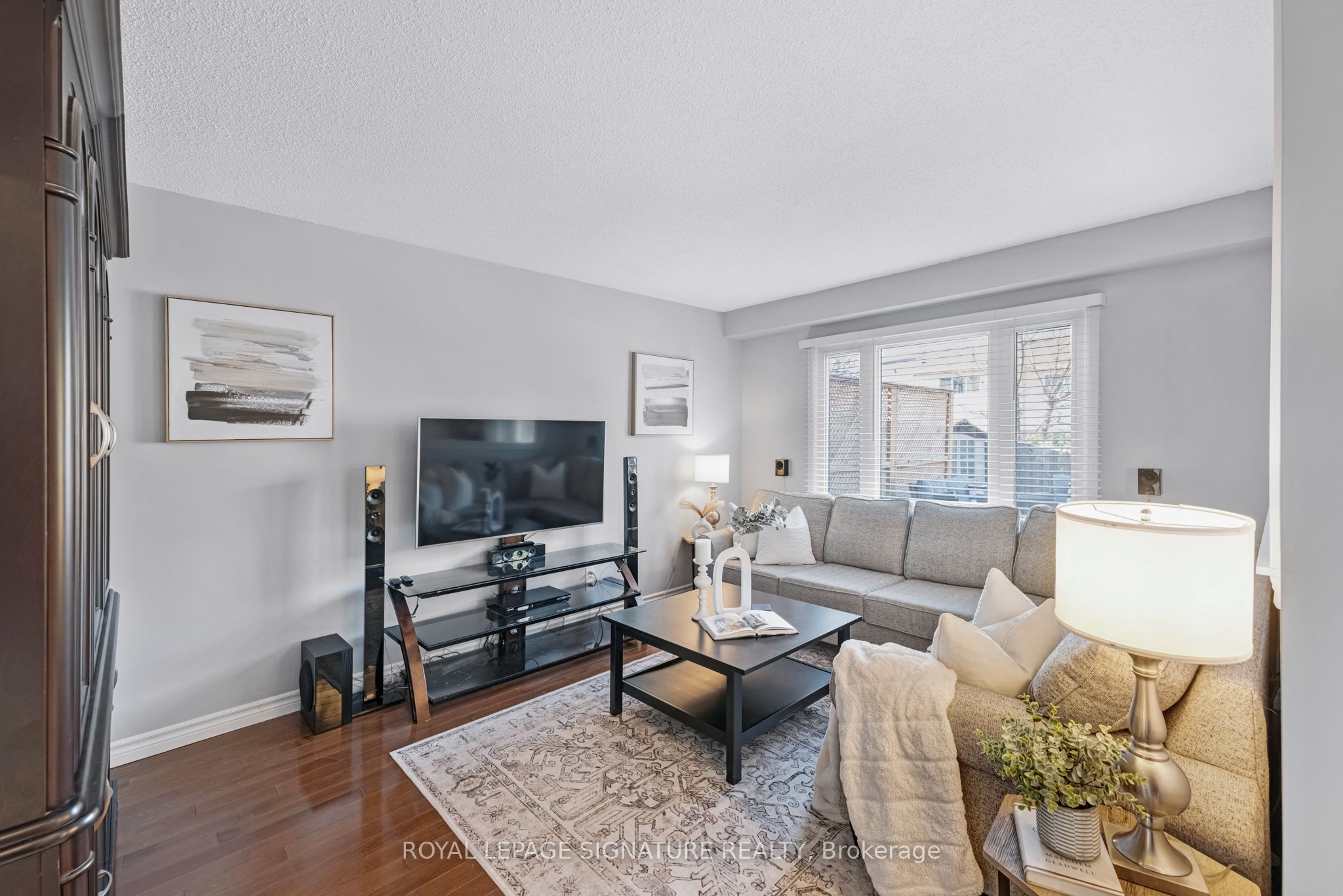 6282 Lavery Court