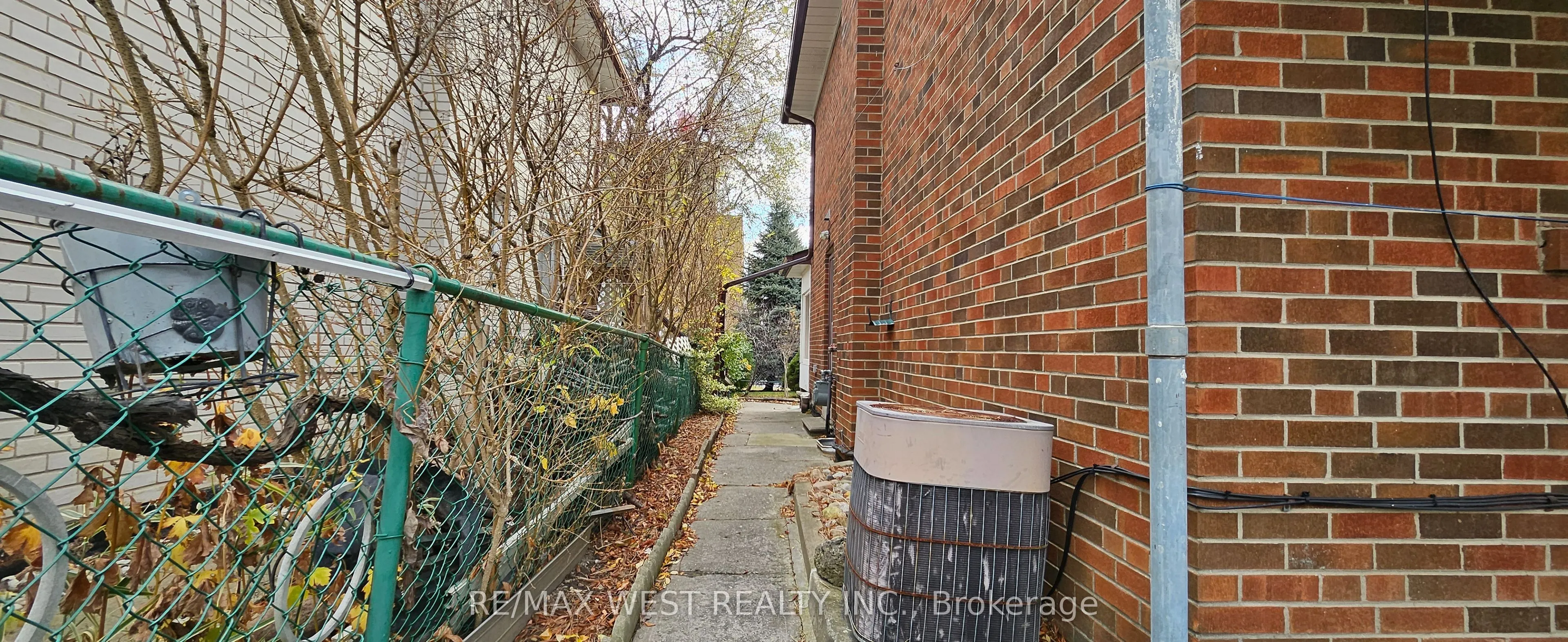18 Richgrove Drive