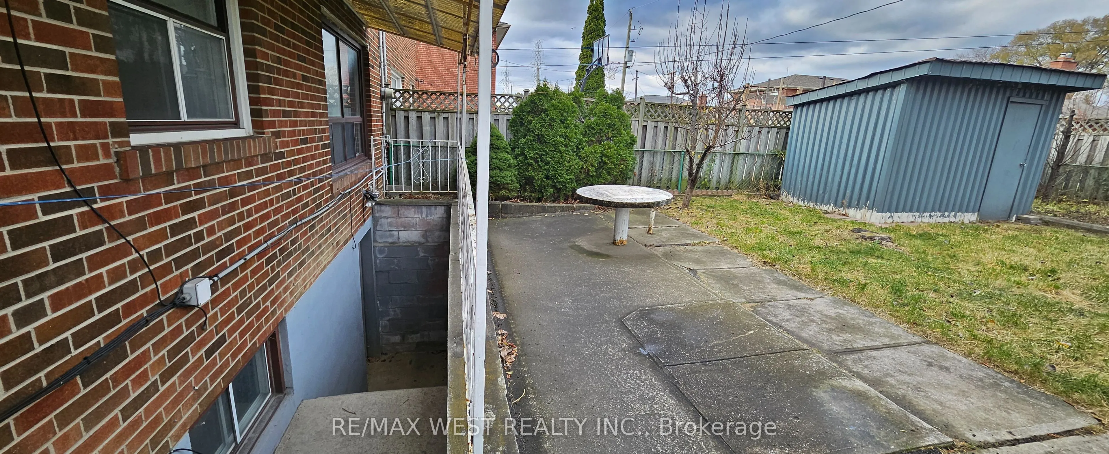 18 Richgrove Drive