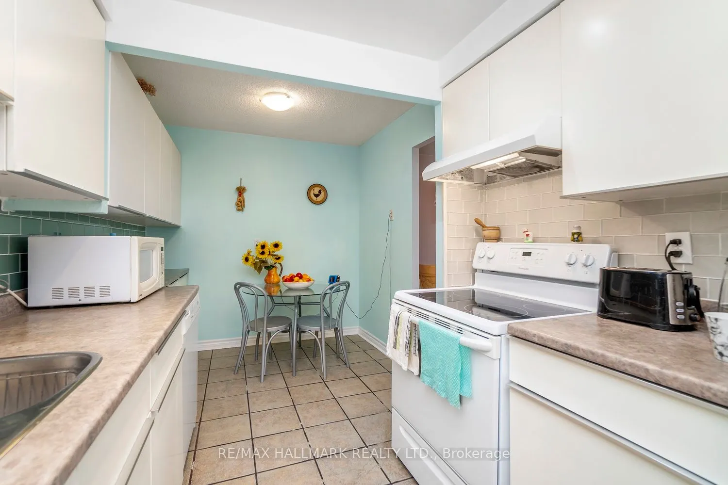 2542 Argyle Road, #801