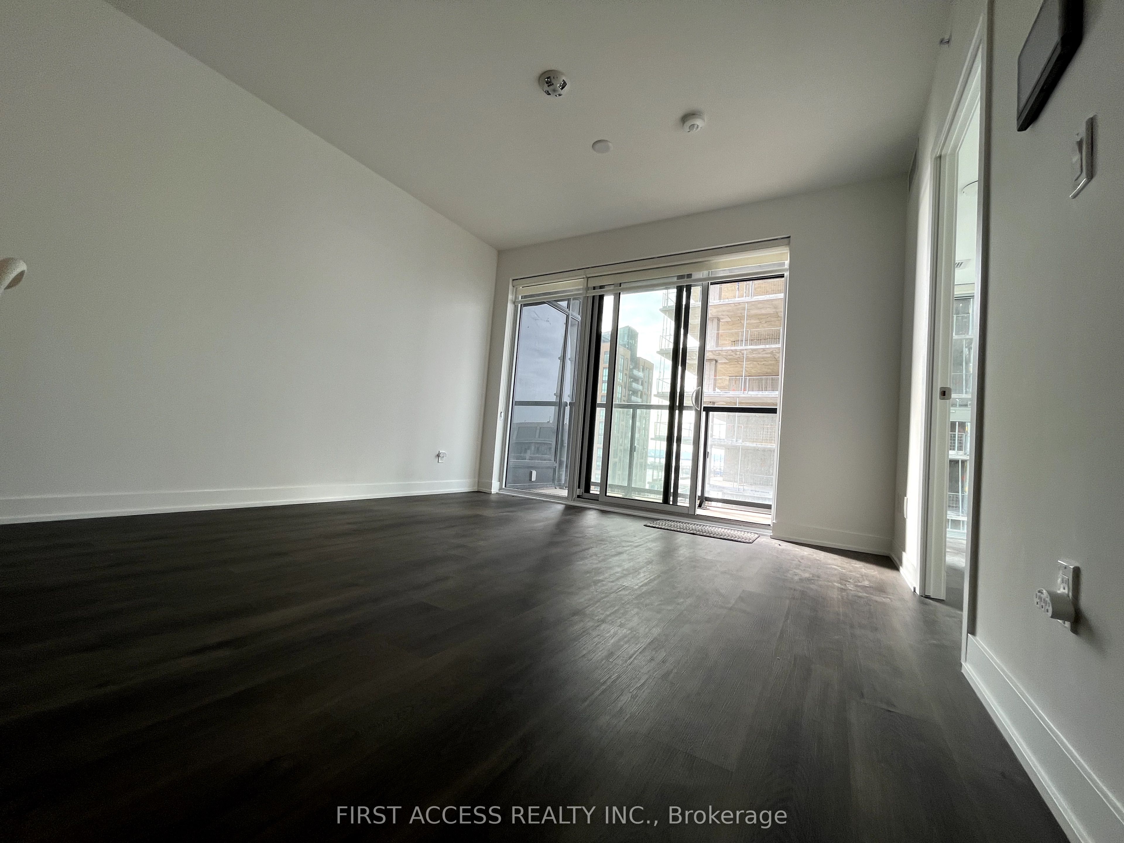 370 Martha Street, #1608
