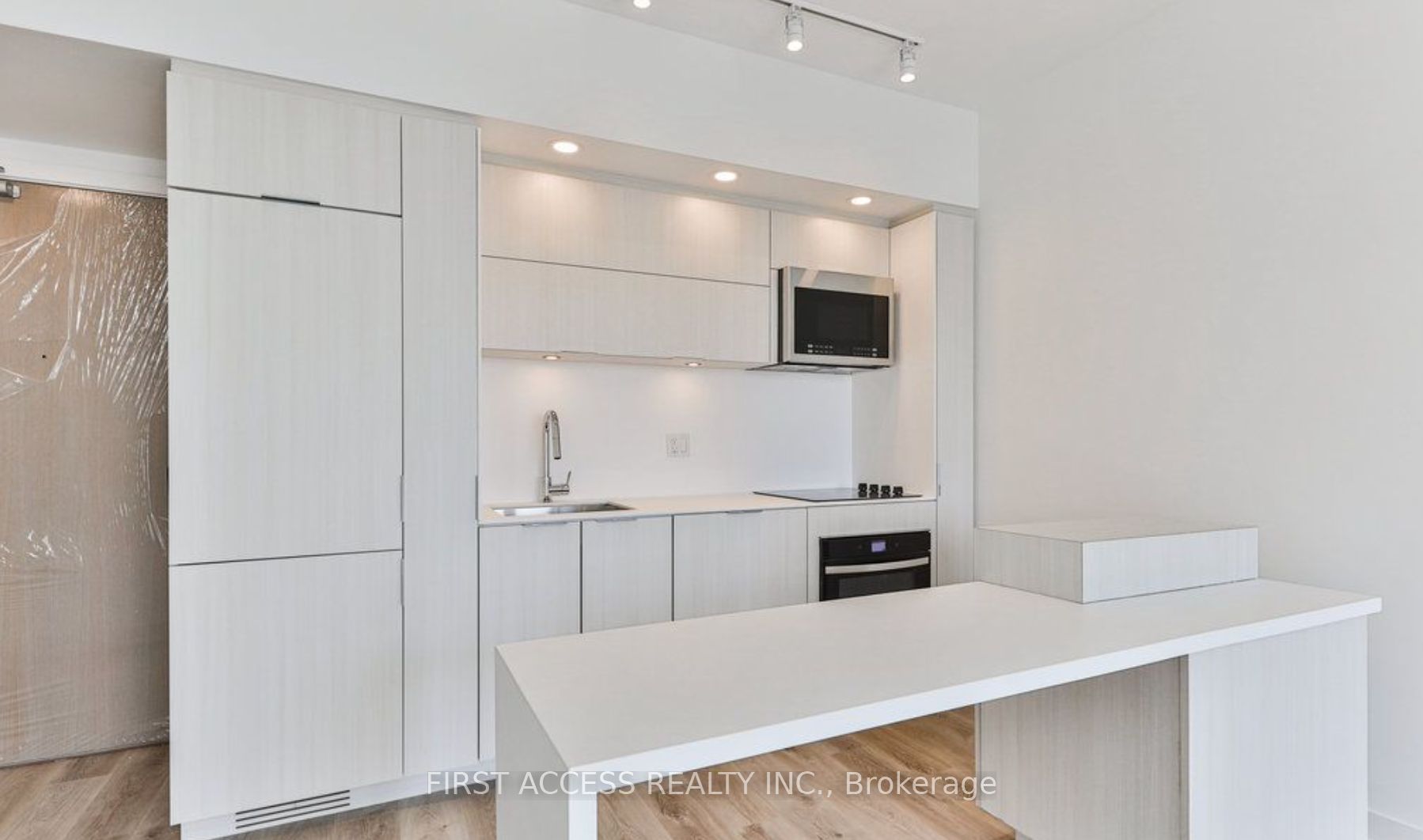 370 Martha Street, #1608