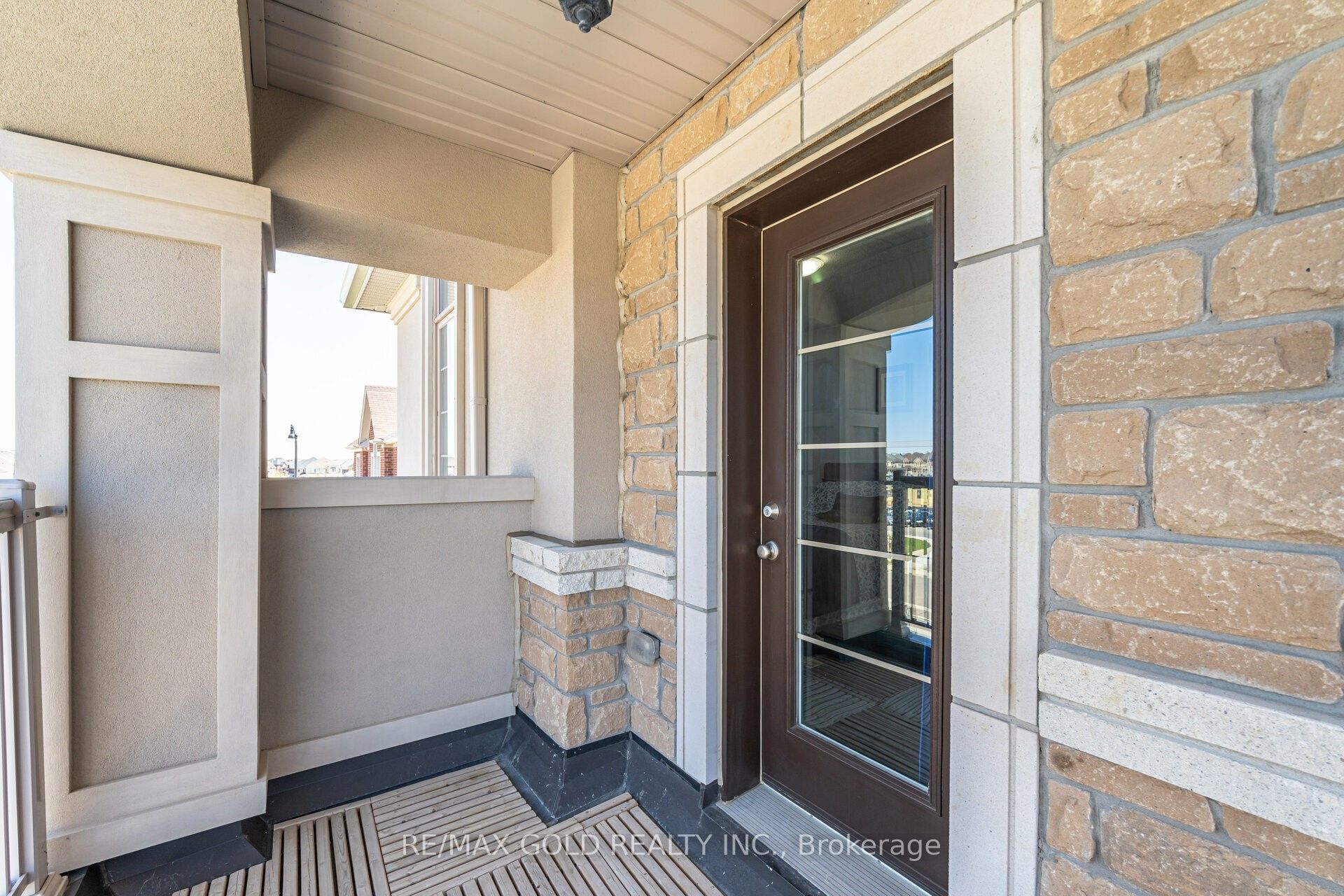 71 Squire Ellis Drive