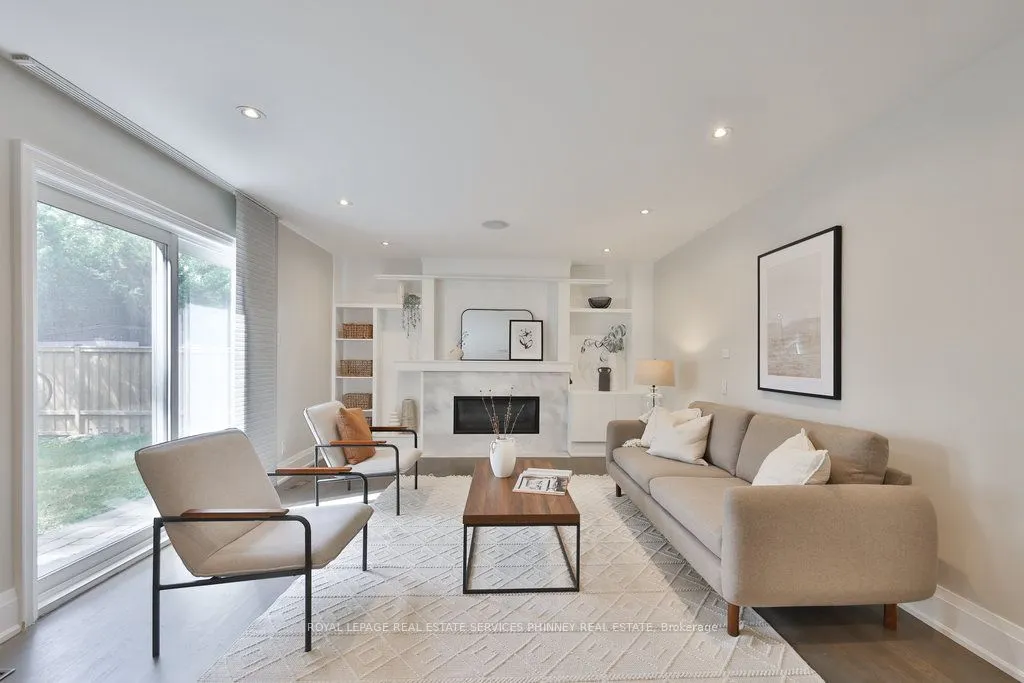 2068 Mississauga Road