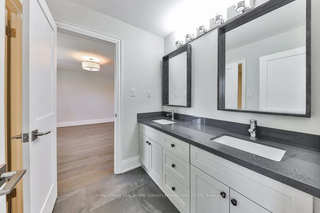2068 Mississauga Road