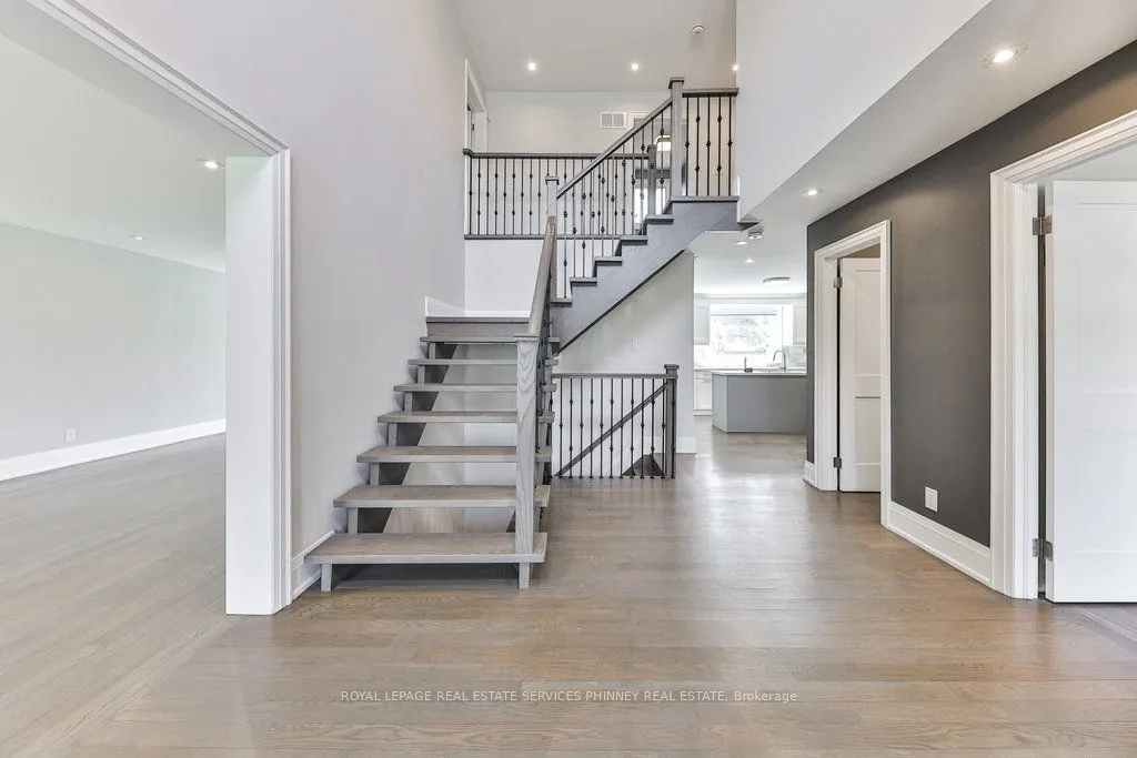 2068 Mississauga Road
