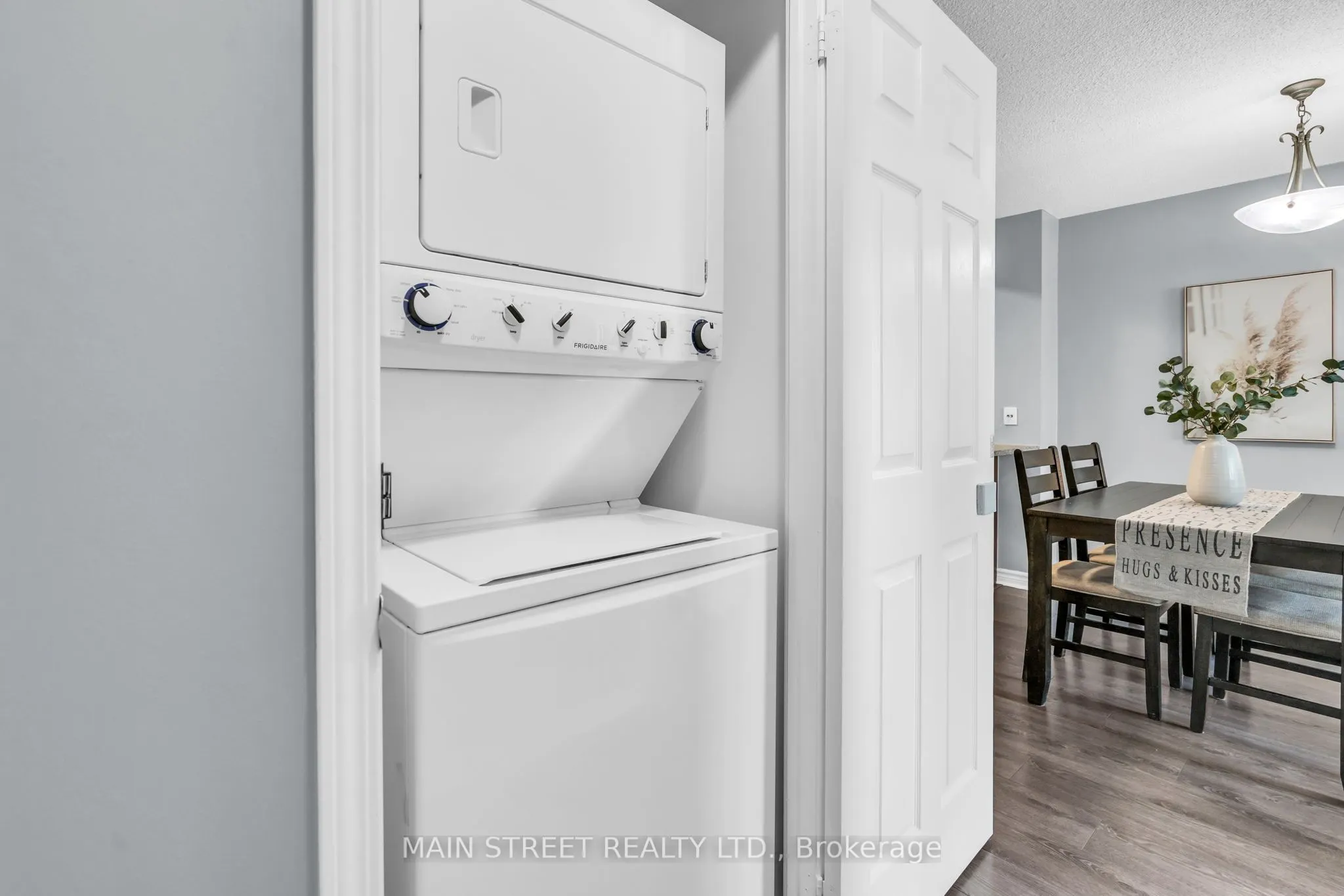 335 Rathburn Road W, #2003
