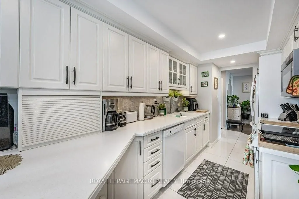 3100 Kirwin Avenue, #2102