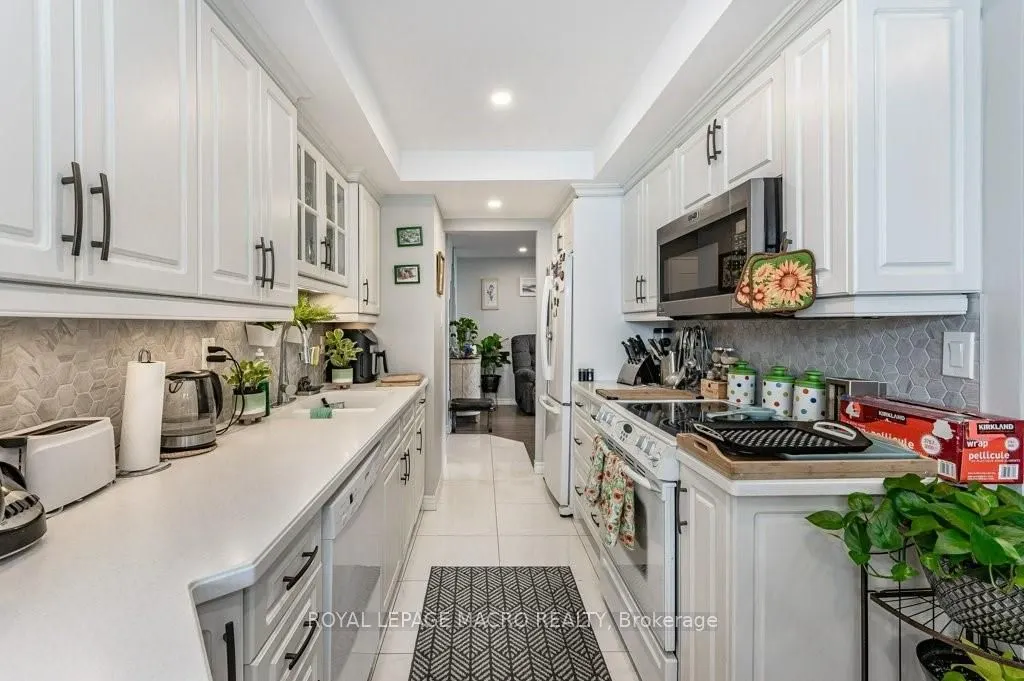 3100 Kirwin Avenue, #2102