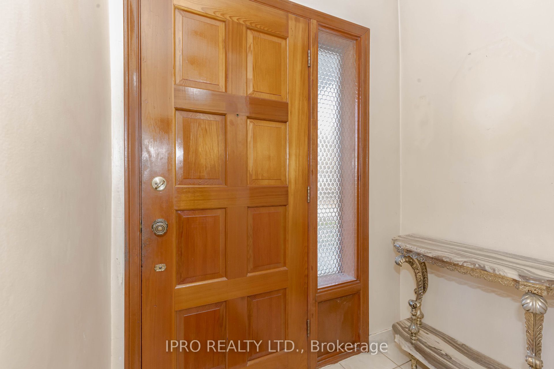 164 North Carson Street