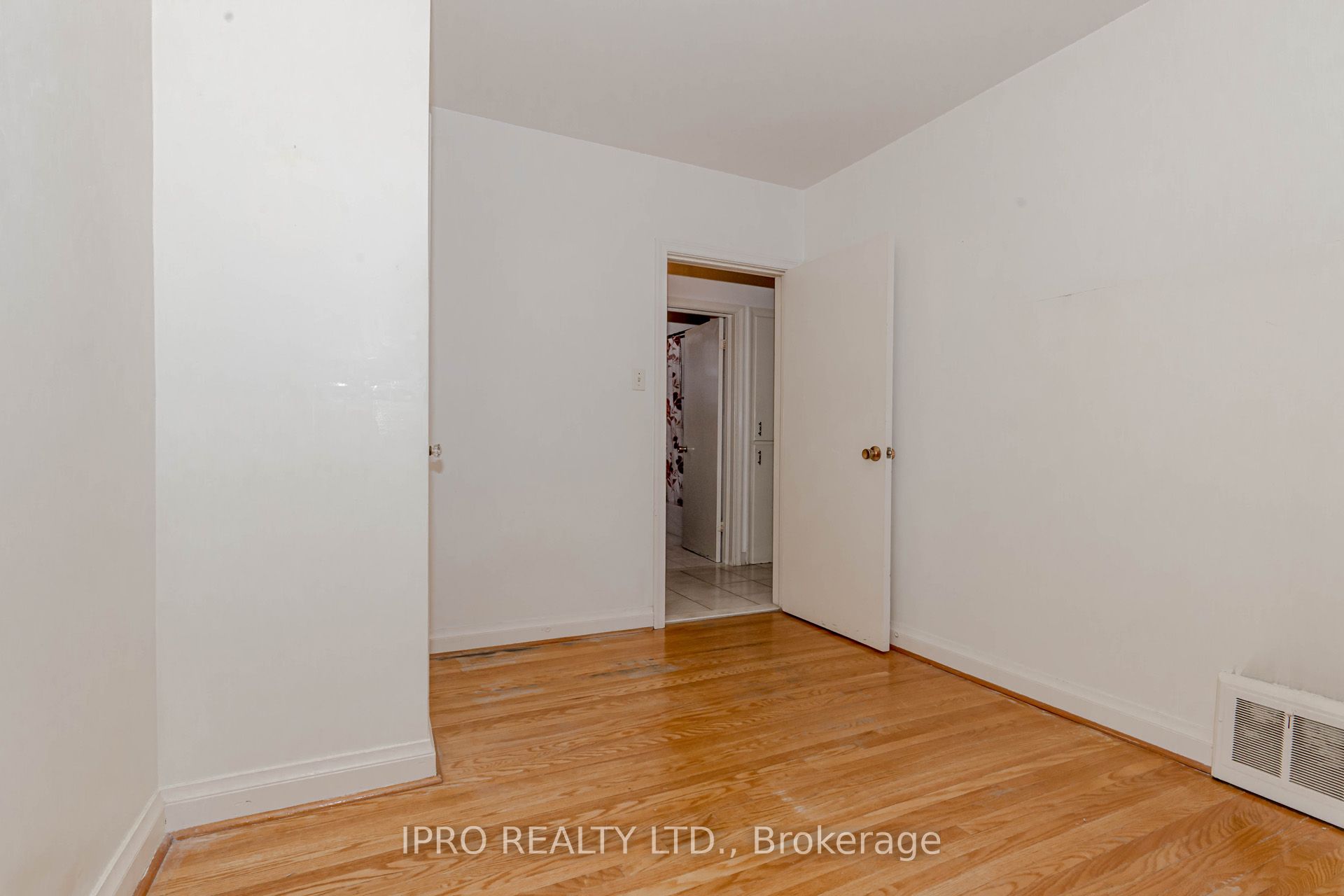 164 North Carson Street