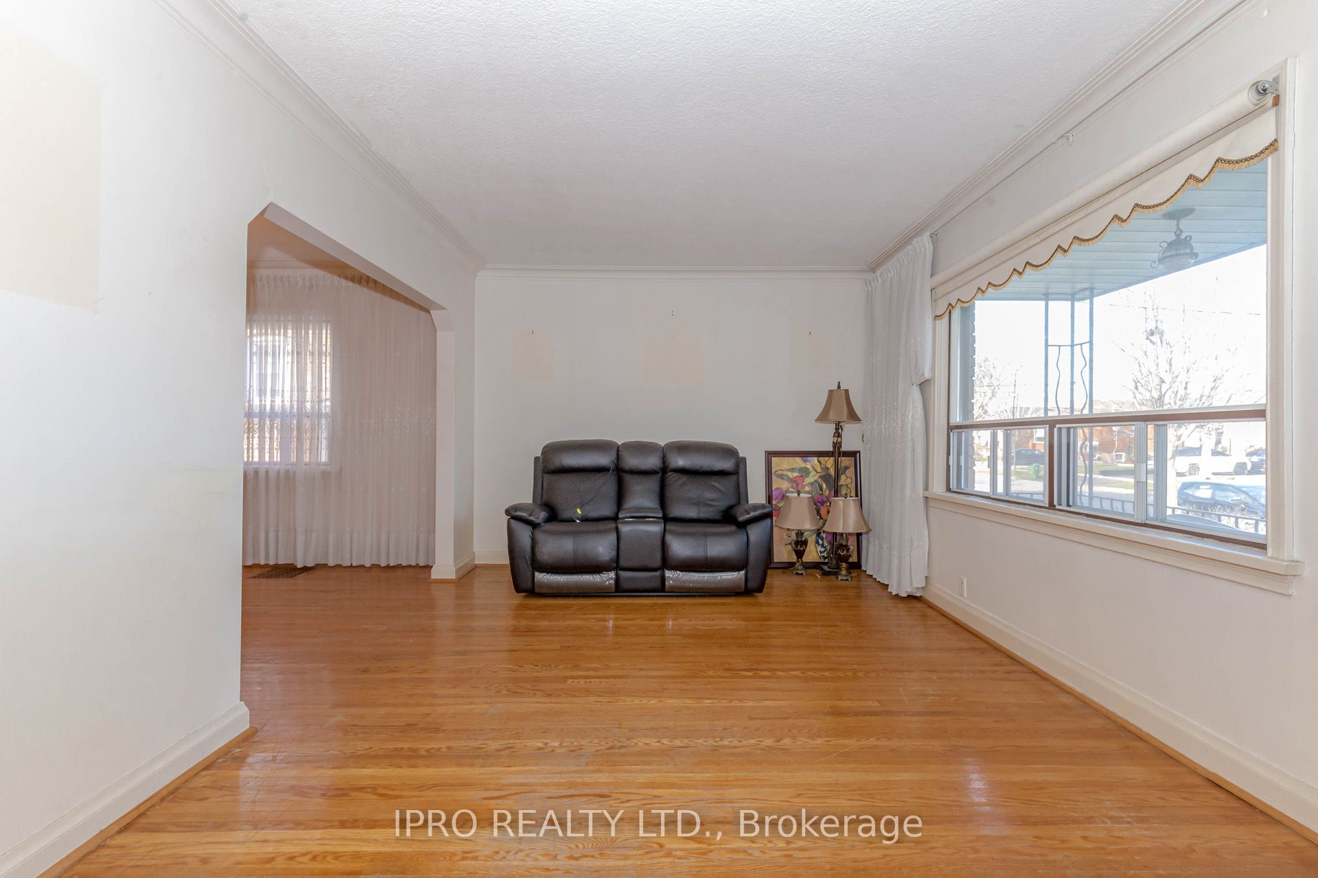 164 North Carson Street