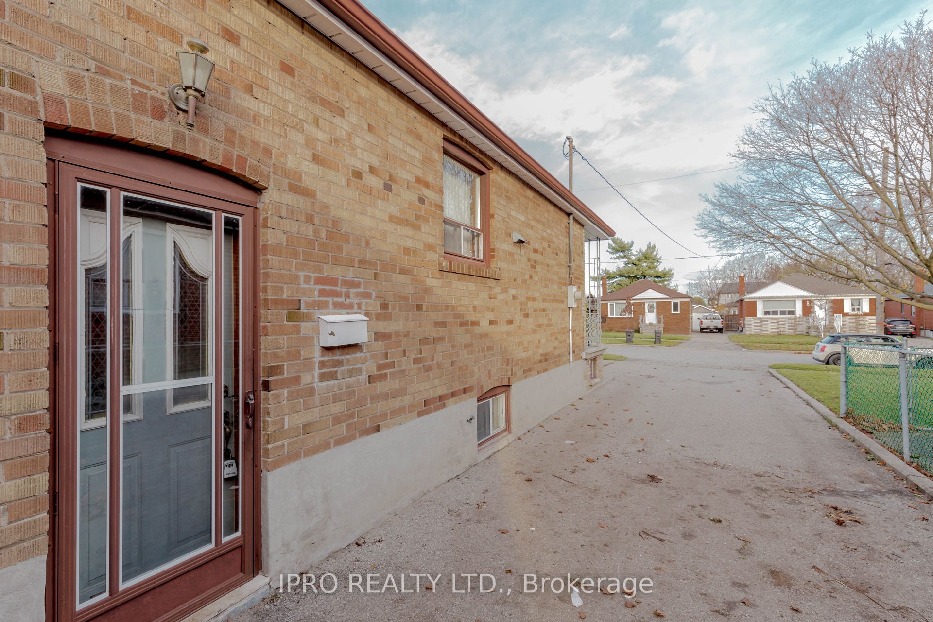 164 North Carson Street
