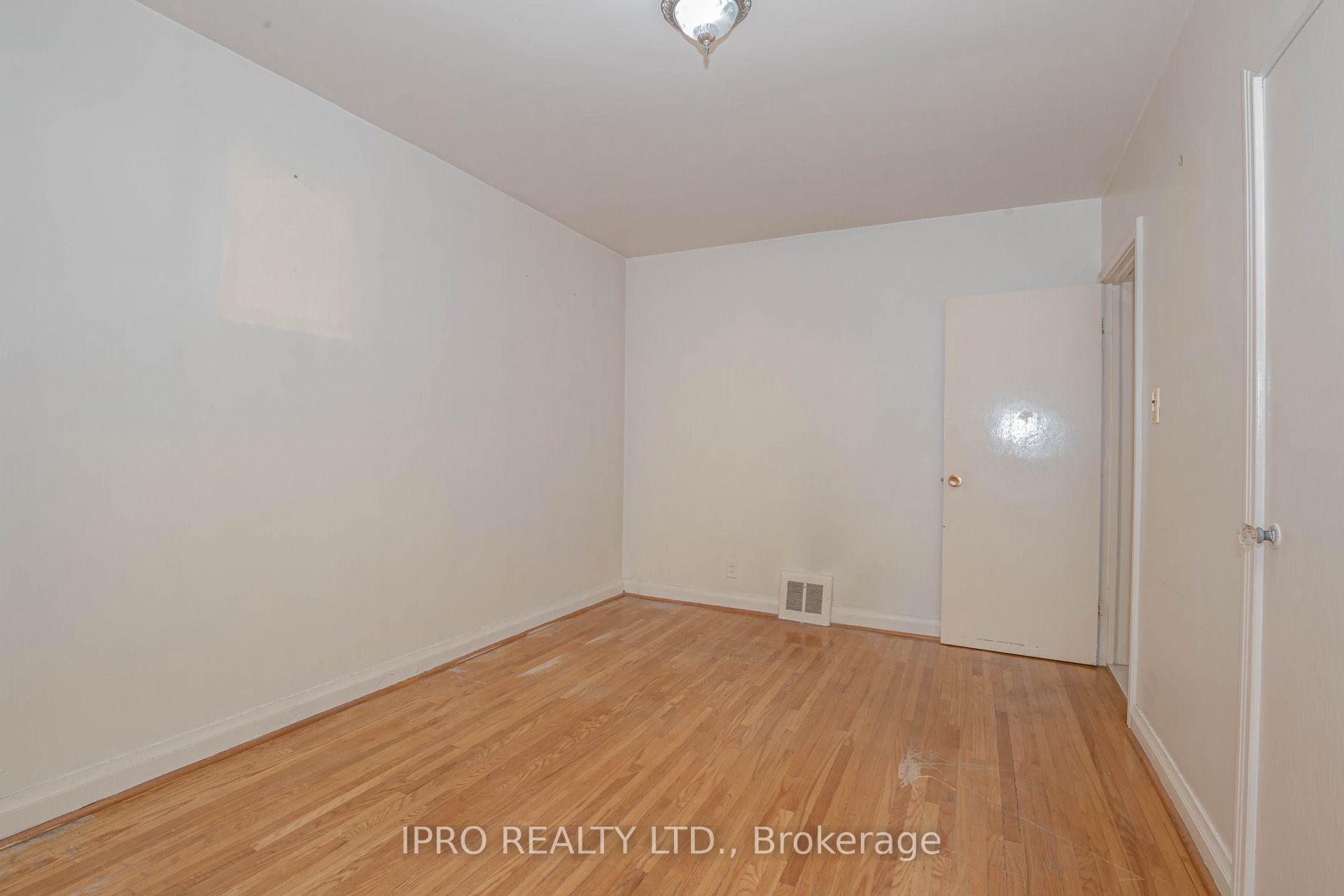 164 North Carson Street