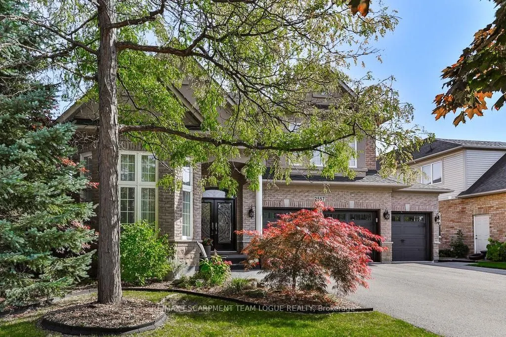 2557 ARMOUR Crescent