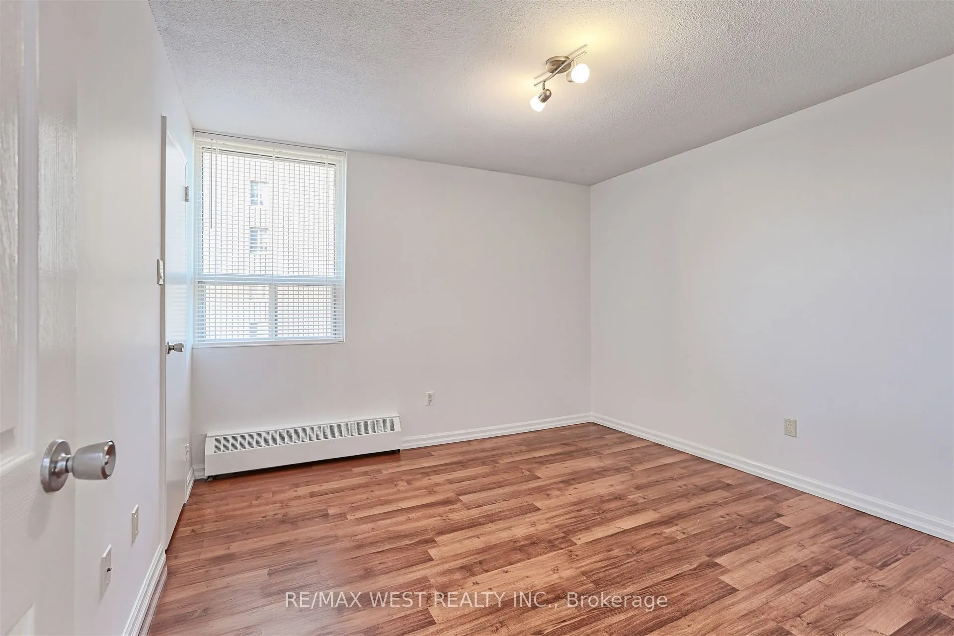 3065 Queen Frederica Drive, #707