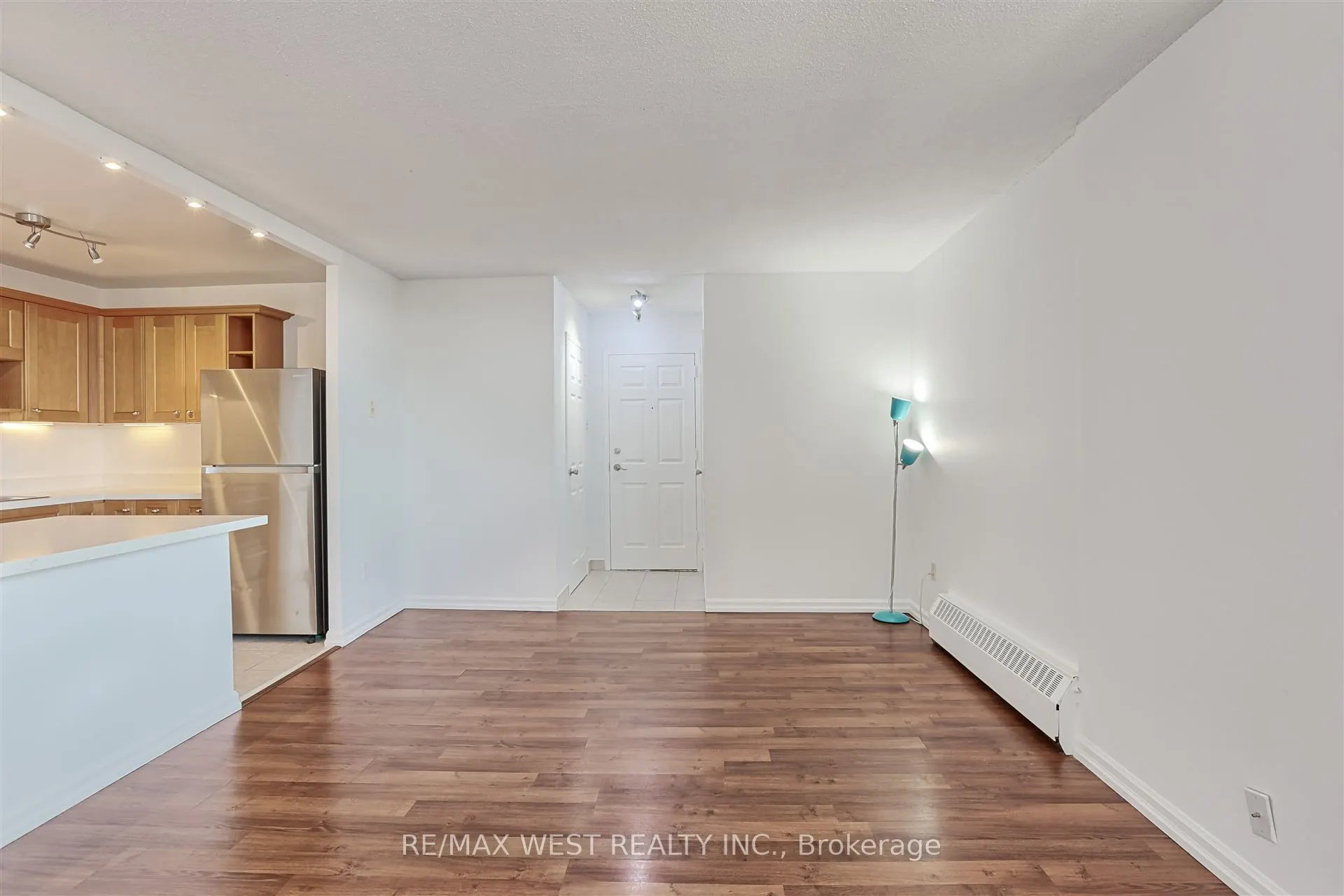 3065 Queen Frederica Drive, #707