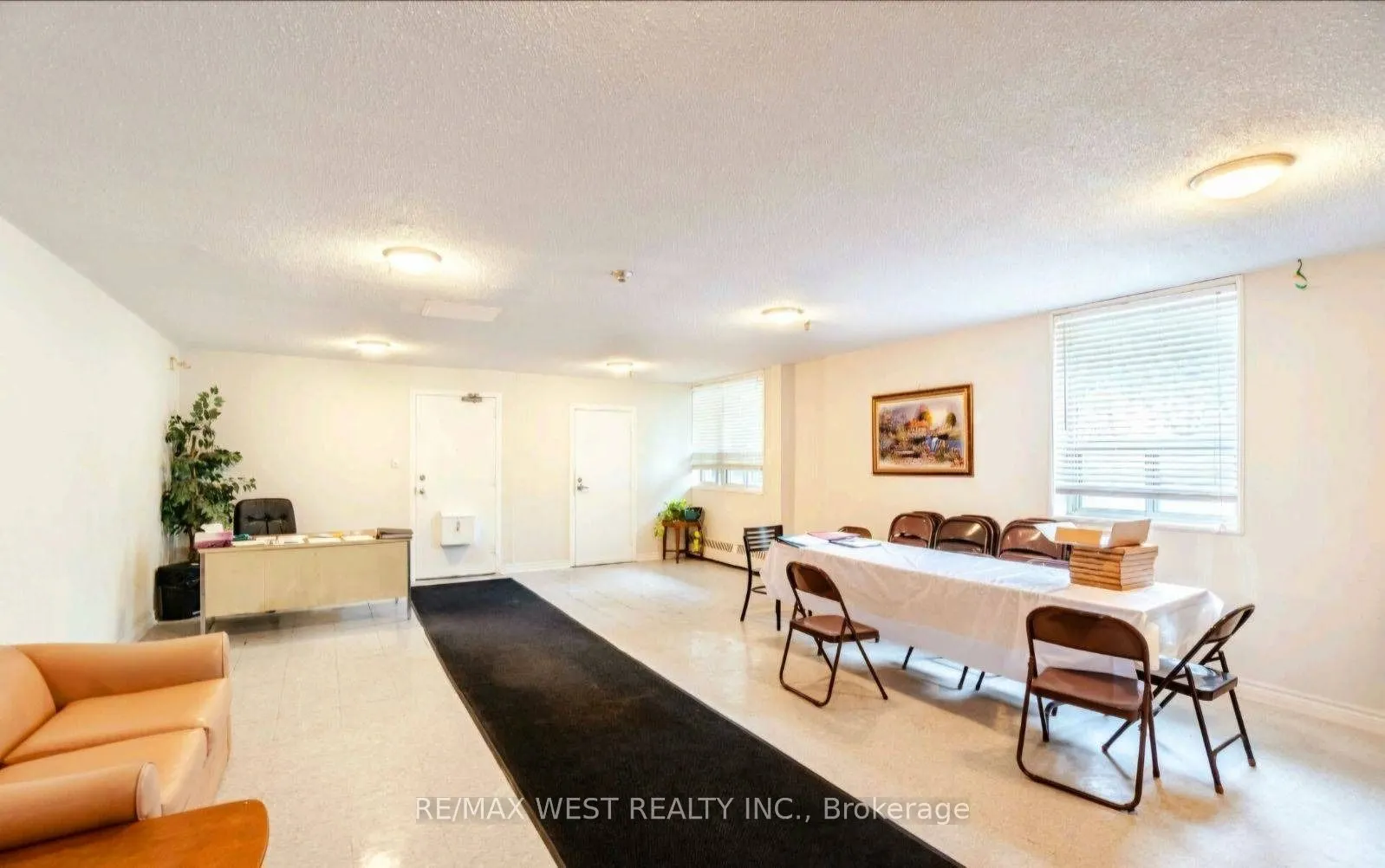 3065 Queen Frederica Drive, #707