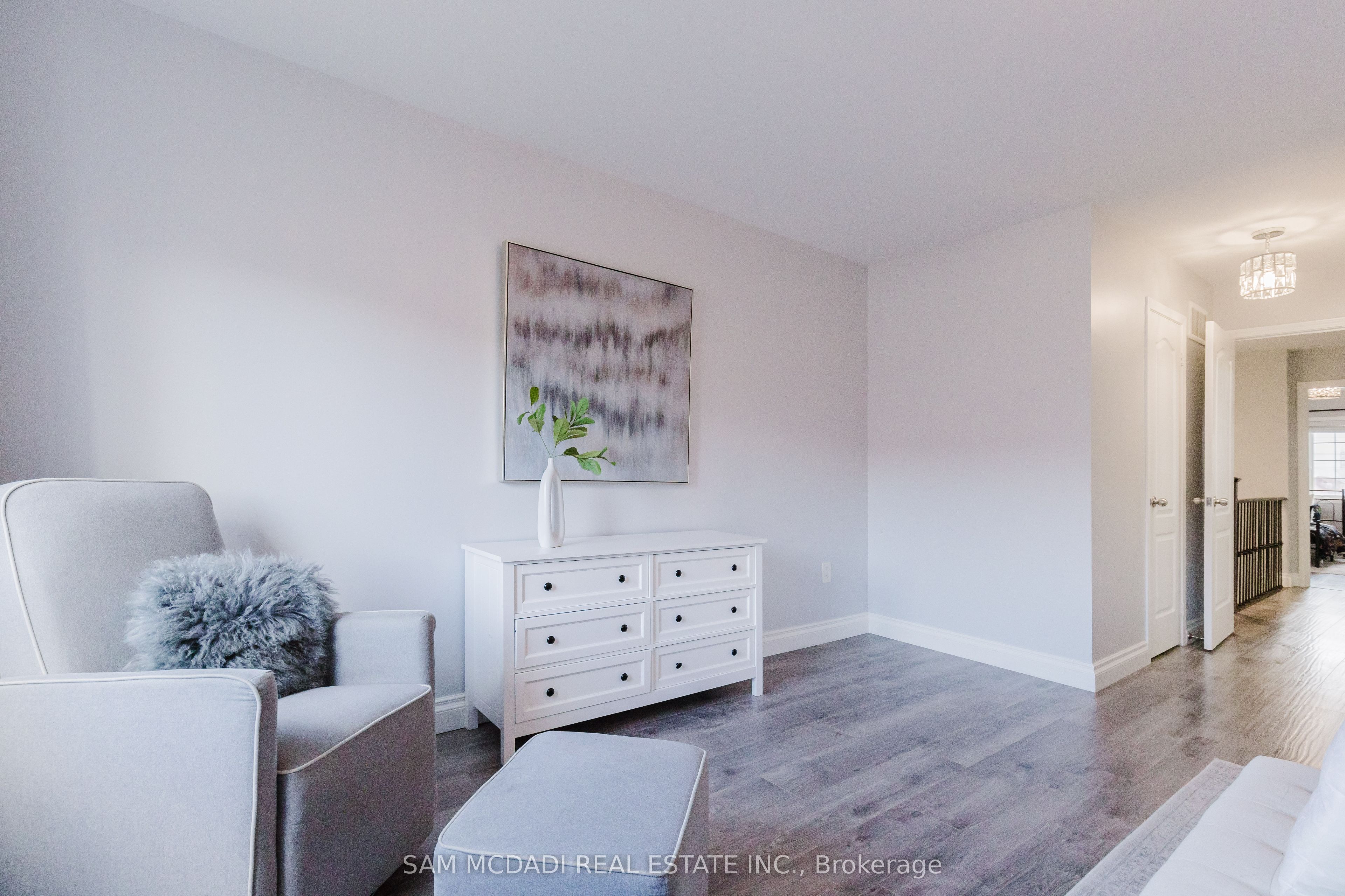 745 Candlestick Circle
