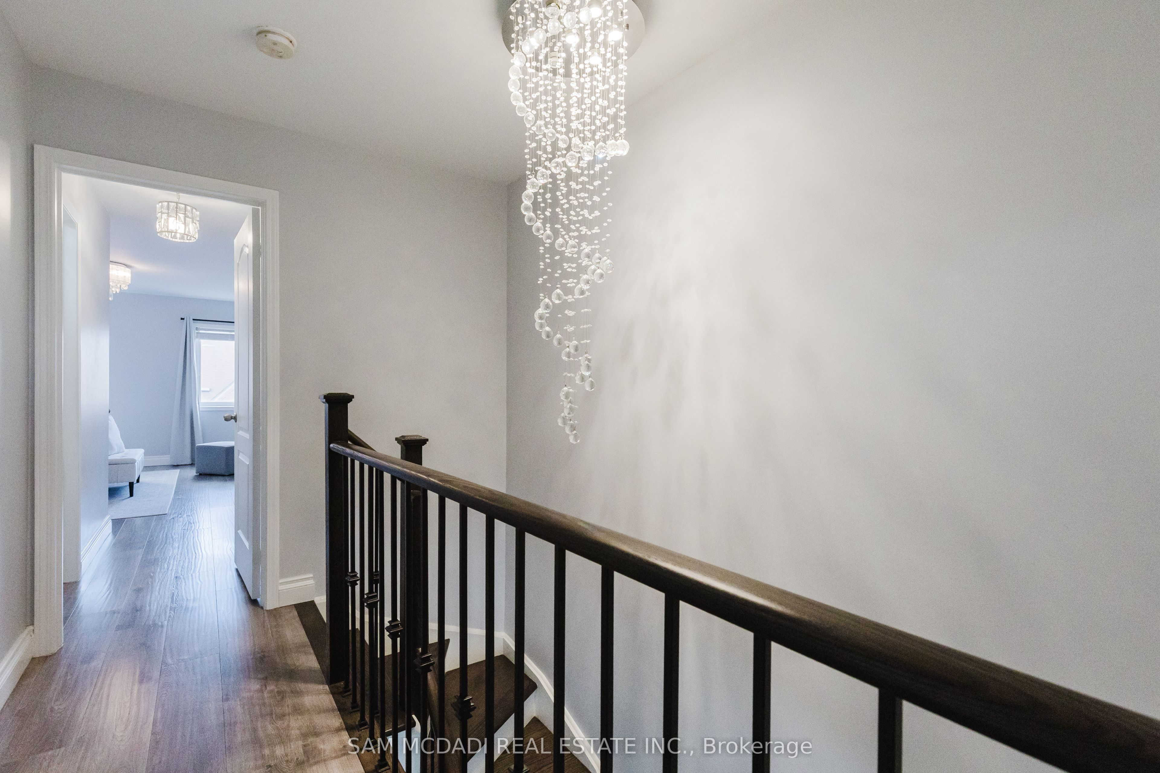 745 Candlestick Circle