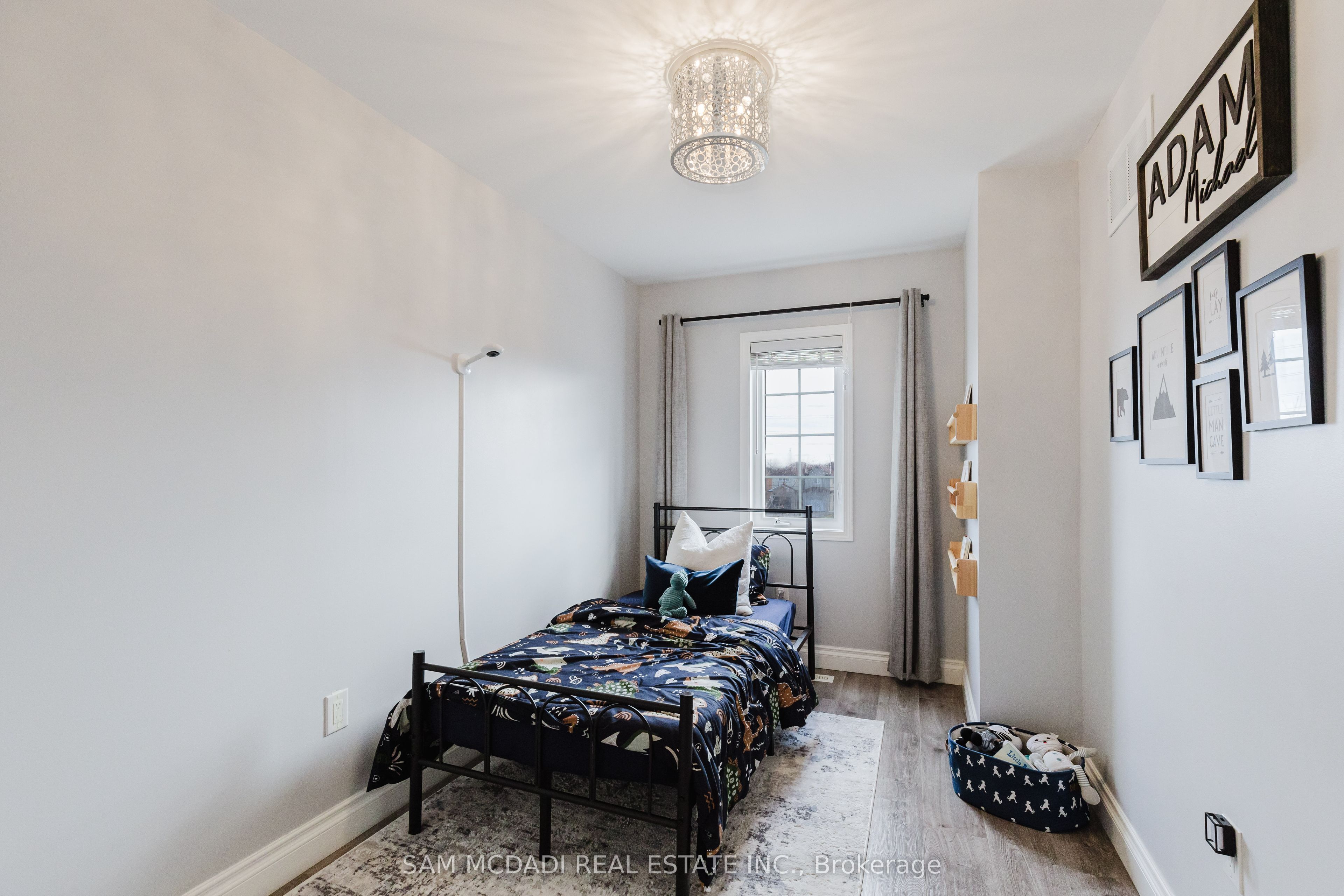 745 Candlestick Circle