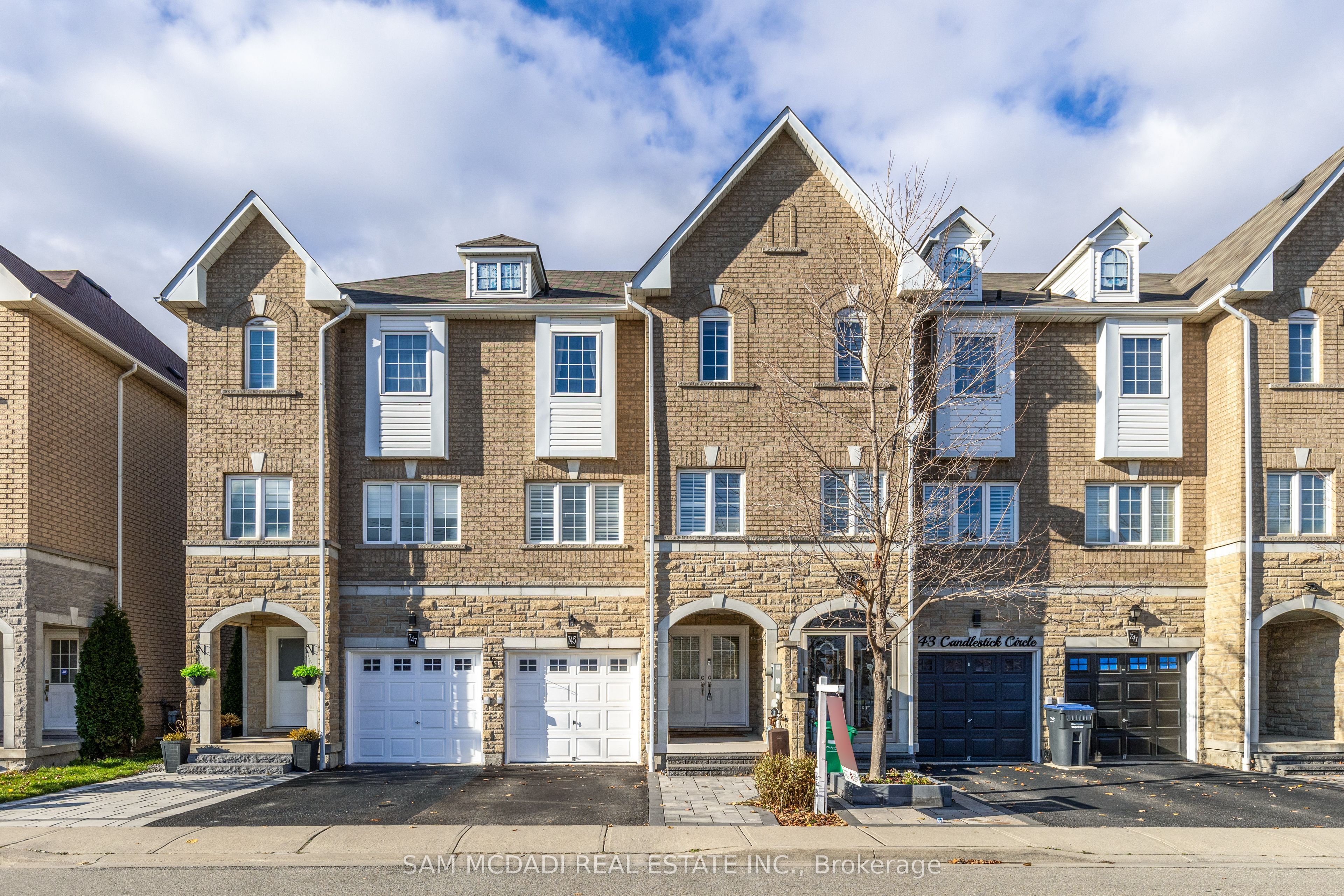 745 Candlestick Circle