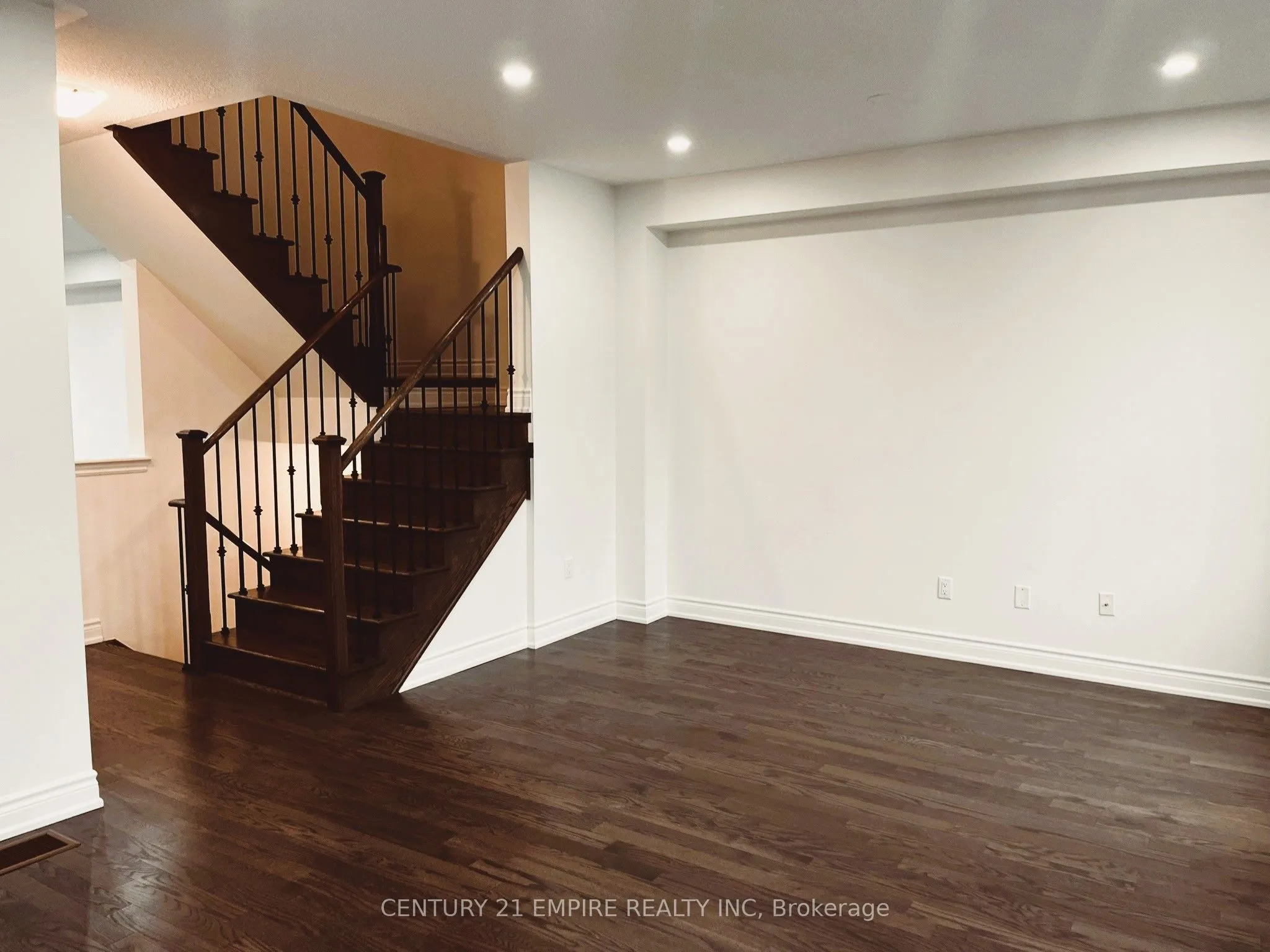 20 Brushwood Drive