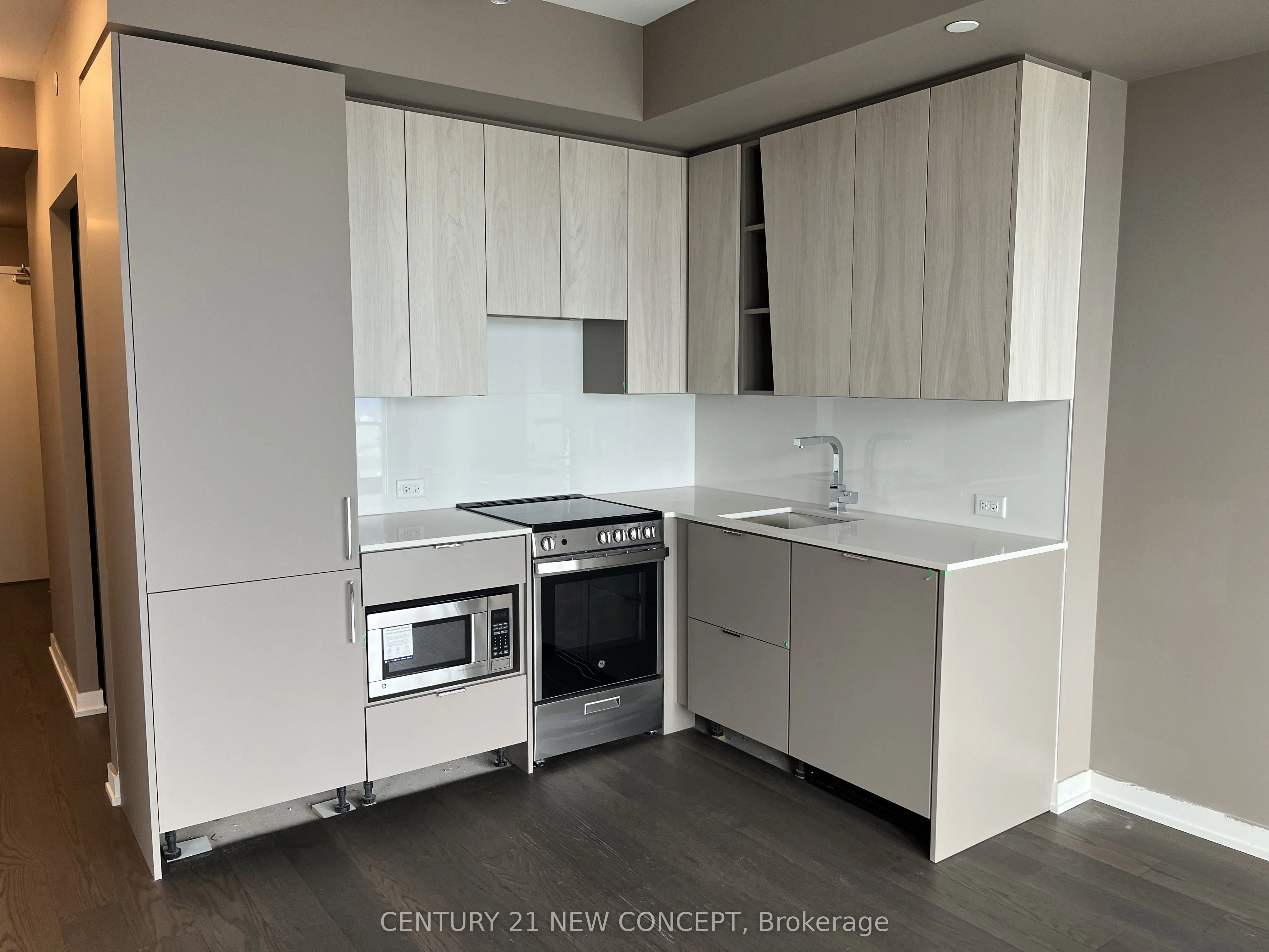 3883 Quartz Road, #4205
