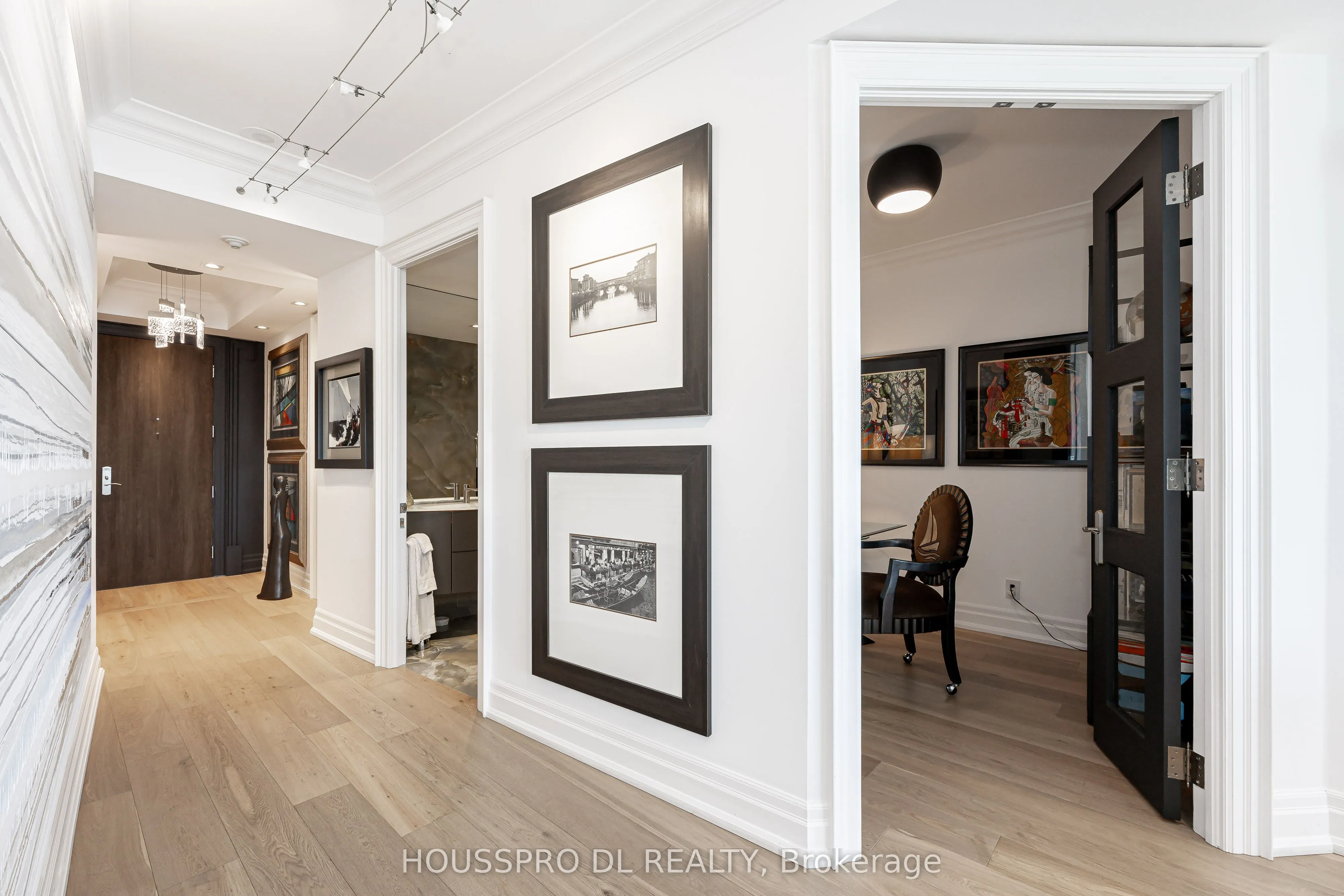 2095 Lake Shore Boulevard W #318