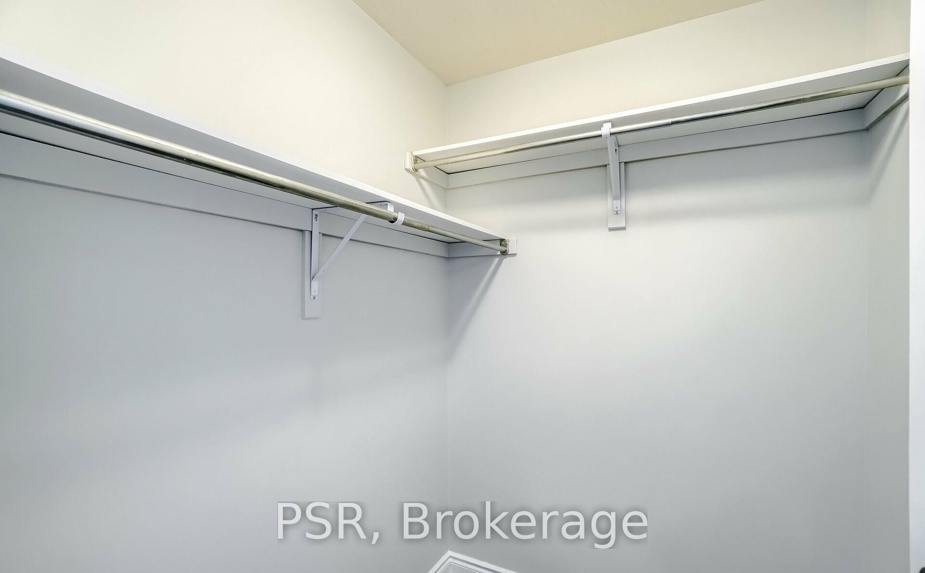640 Sauve Street, #105