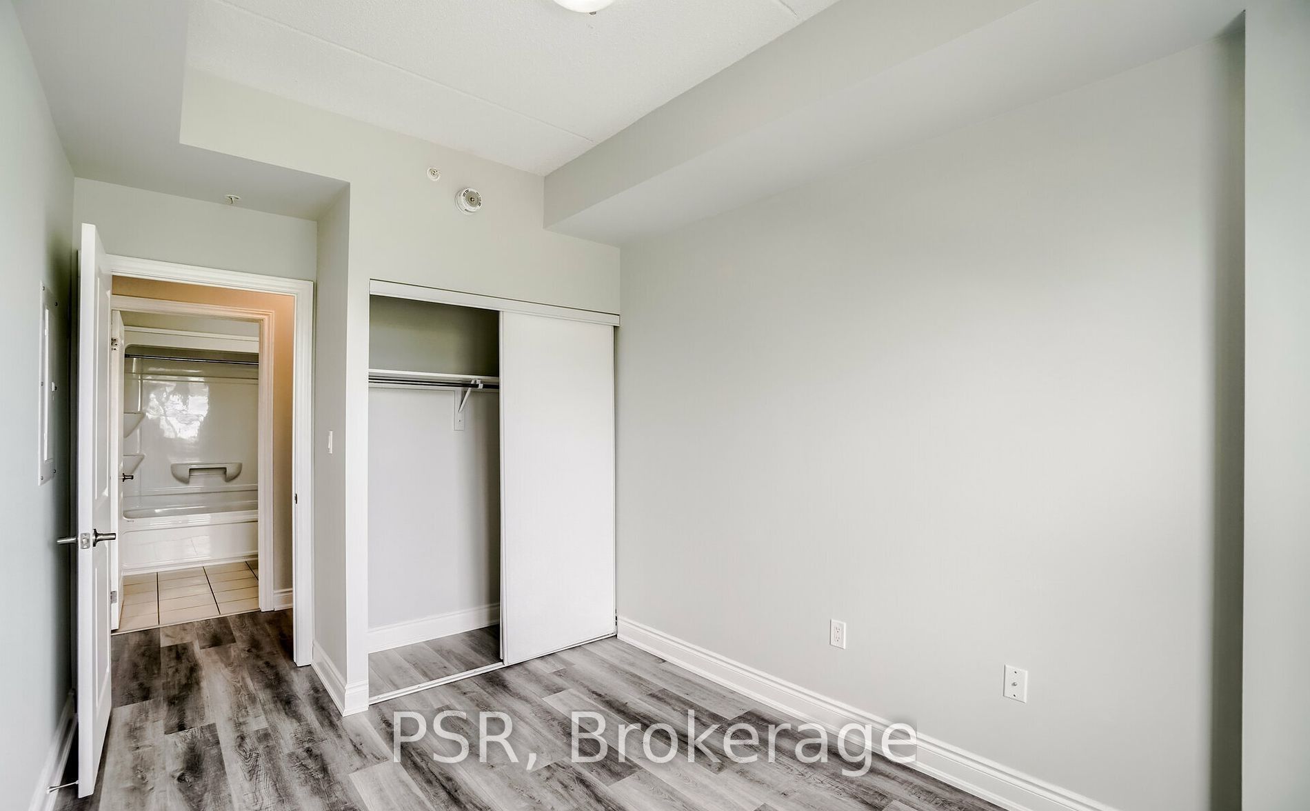 640 Sauve Street, #105
