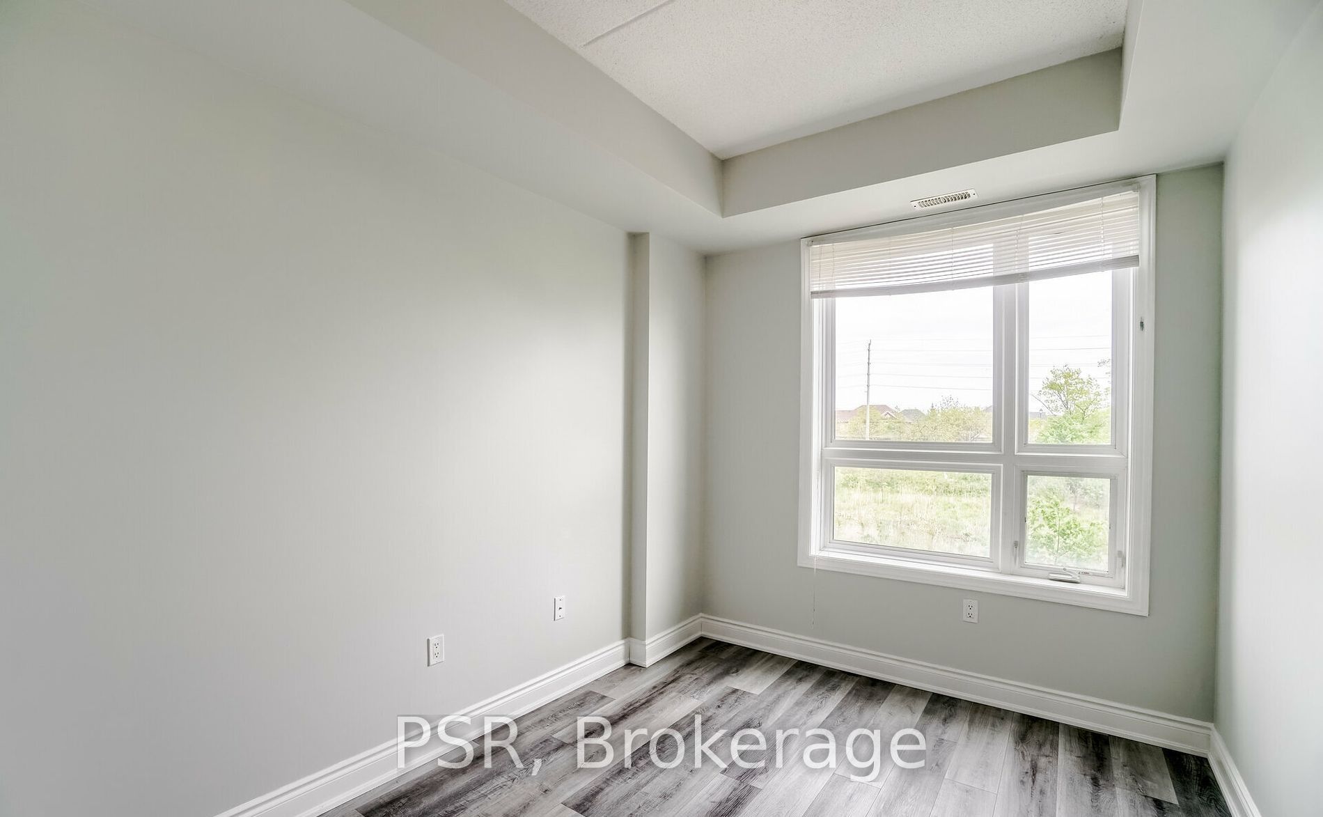640 Sauve Street, #105