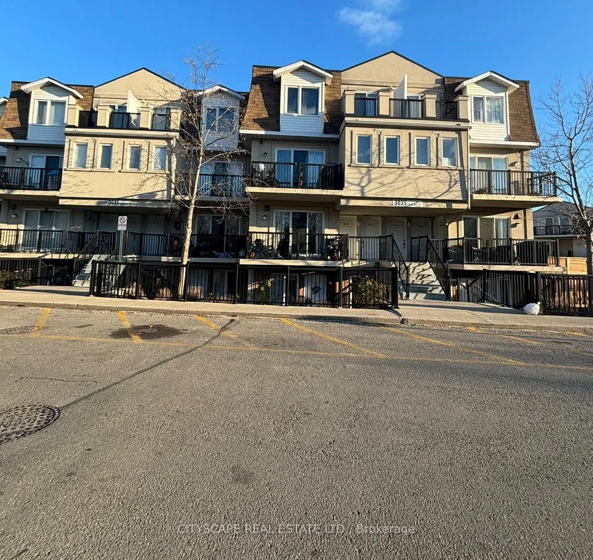 3035 Finch Avenue W, #2020